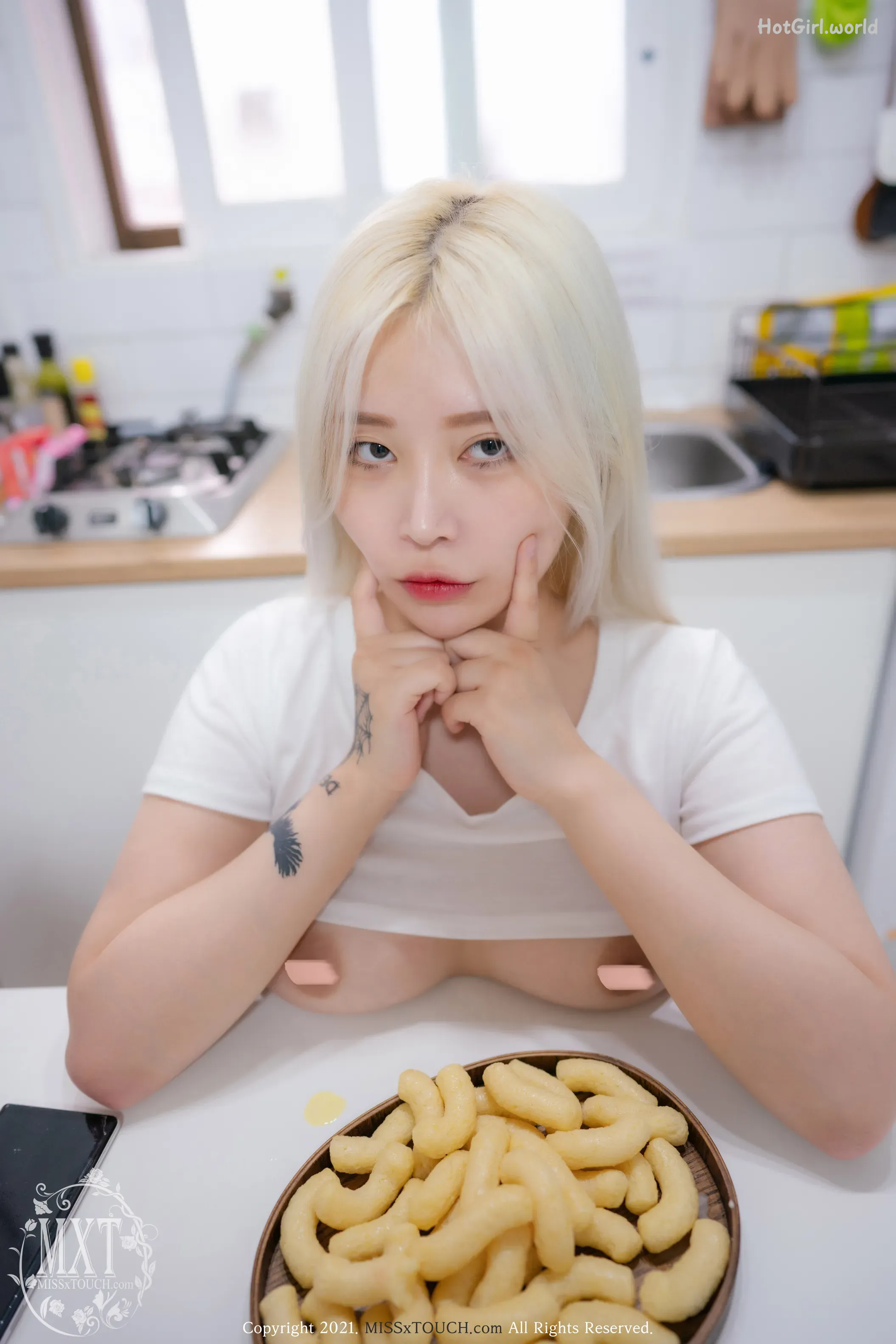 MISS-TOUCH-YUNAING-Vol.35-hotgirl.world-083.webp