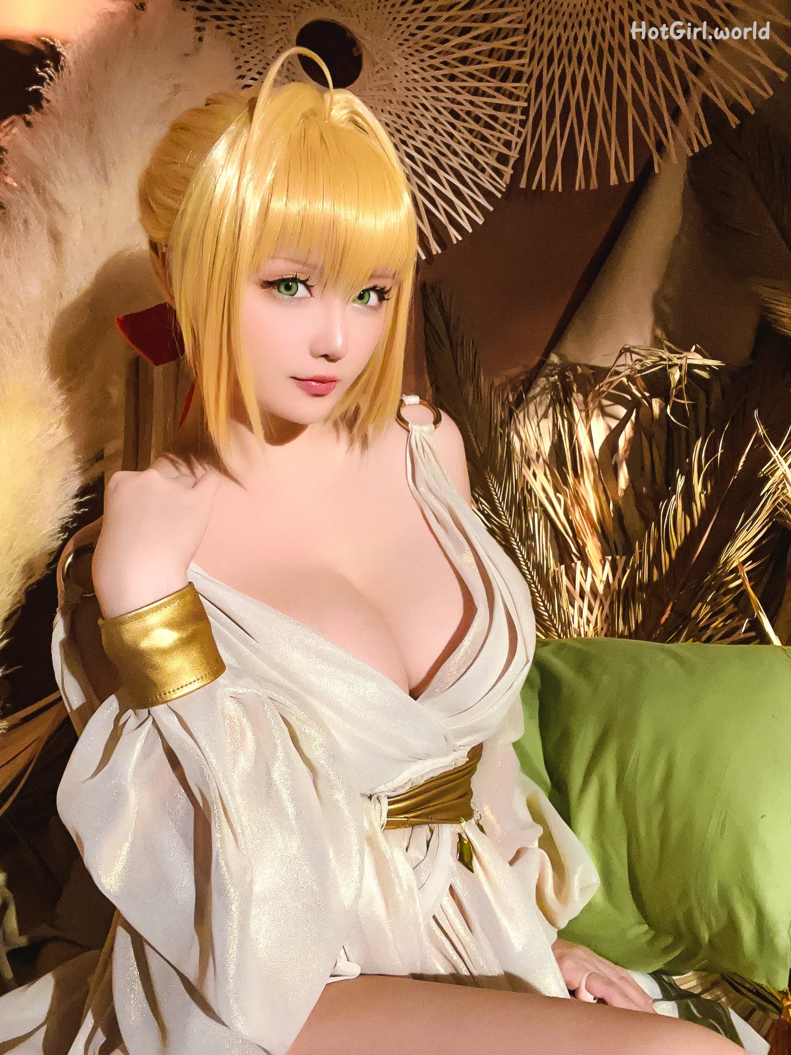 Coser-Hoshilily-239B-fate-hotgirl.world-062.webp