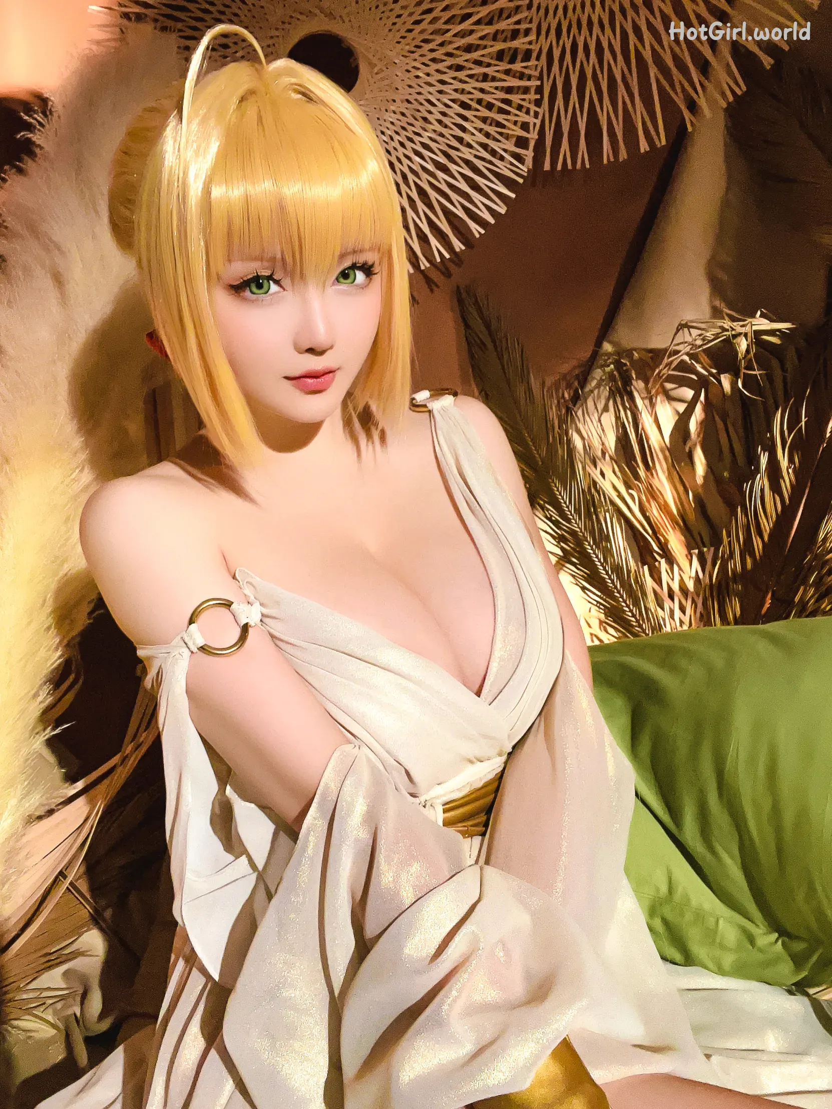 Coser-Hoshilily-239B-fate-hotgirl.world-074.webp