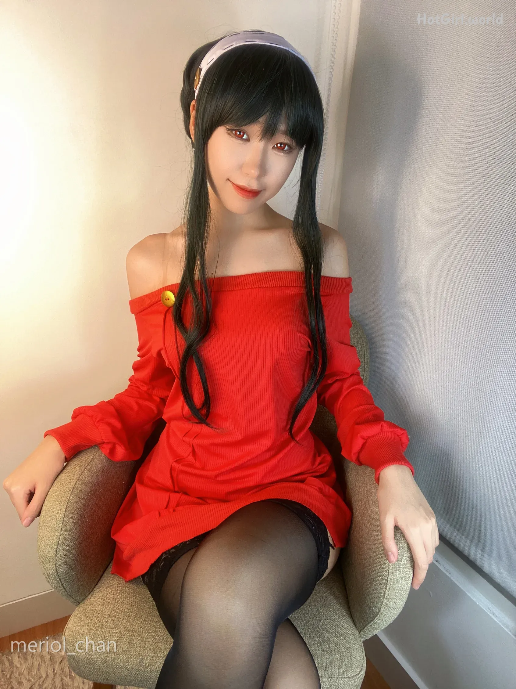 Coser-Meriol-Chan-Mommy-Yor-Cosplay-hotgirl.world-006.webp