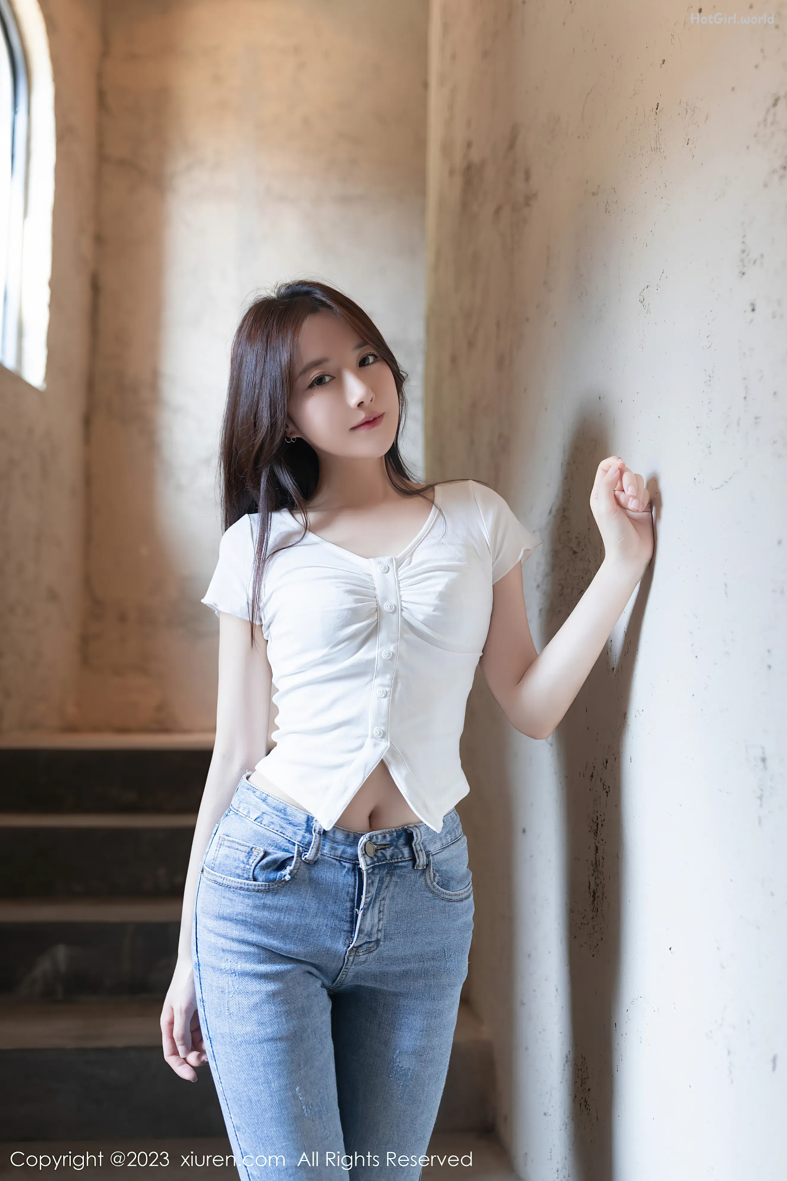 0002_hotgirl.world.webp
