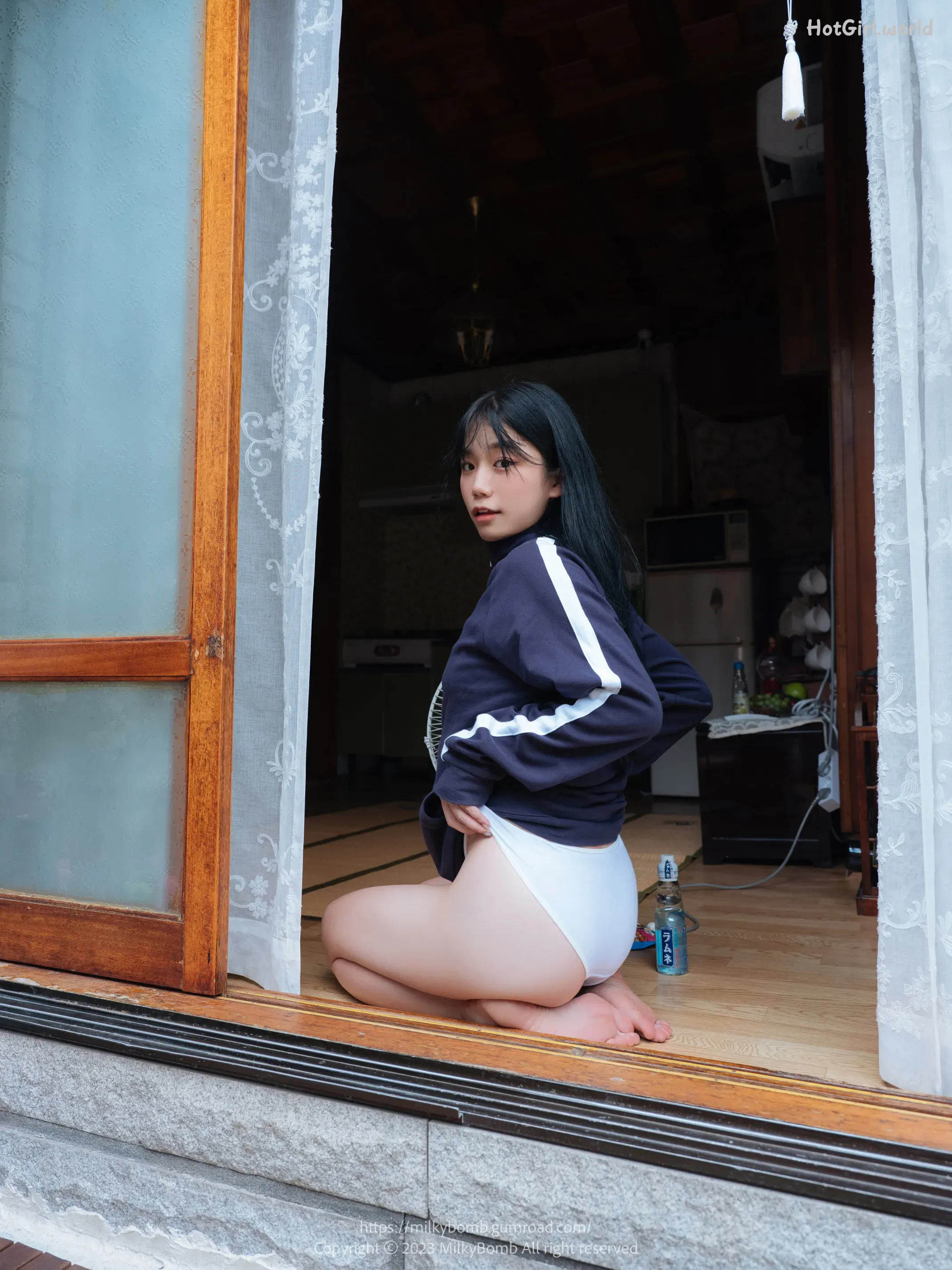 MilkyBomb-Yui-Vol.2-Tracksuit--hotgirl.world-100.webp