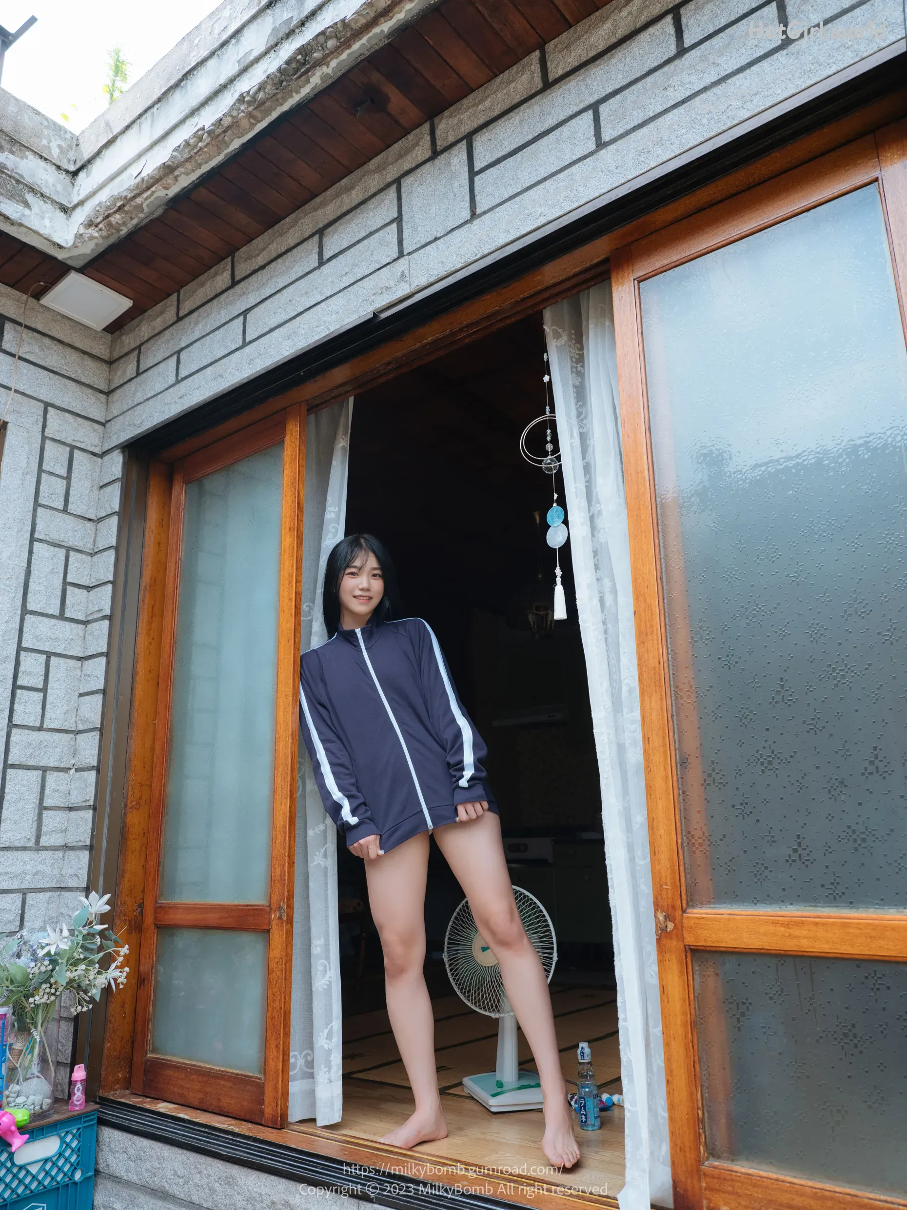 MilkyBomb-Yui-Vol.2-Tracksuit--hotgirl.world-104.webp