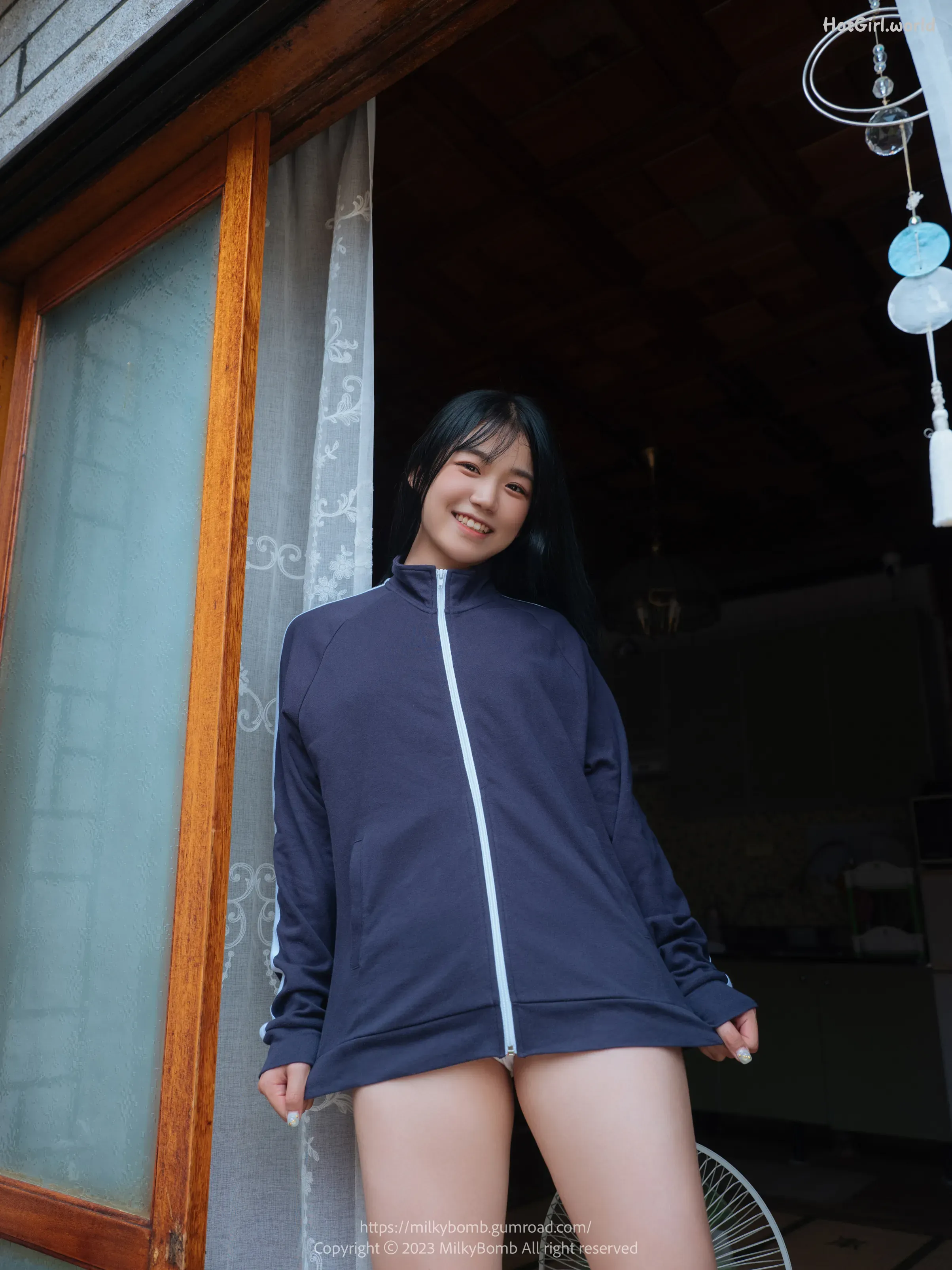 MilkyBomb-Yui-Vol.2-Tracksuit--hotgirl.world-106.webp