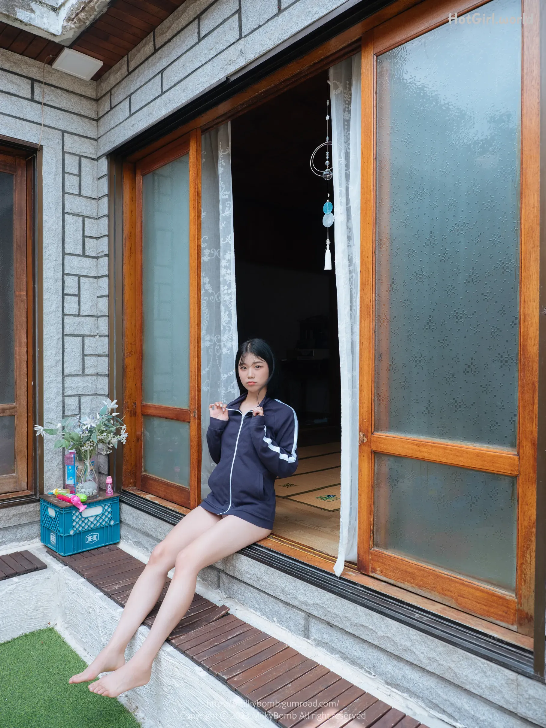 MilkyBomb-Yui-Vol.2-Tracksuit--hotgirl.world-110.webp