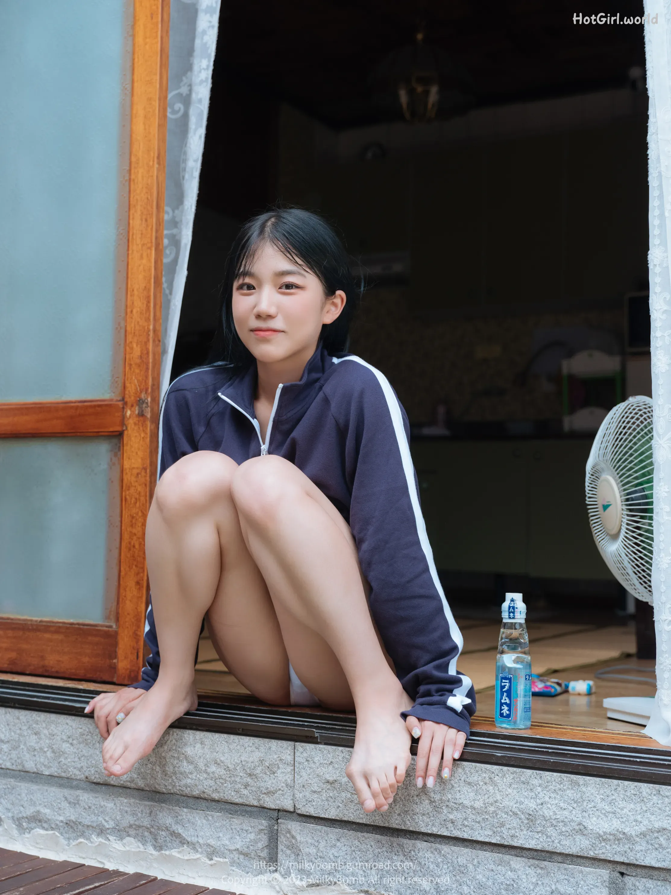 MilkyBomb-Yui-Vol.2-Tracksuit--hotgirl.world-116.webp