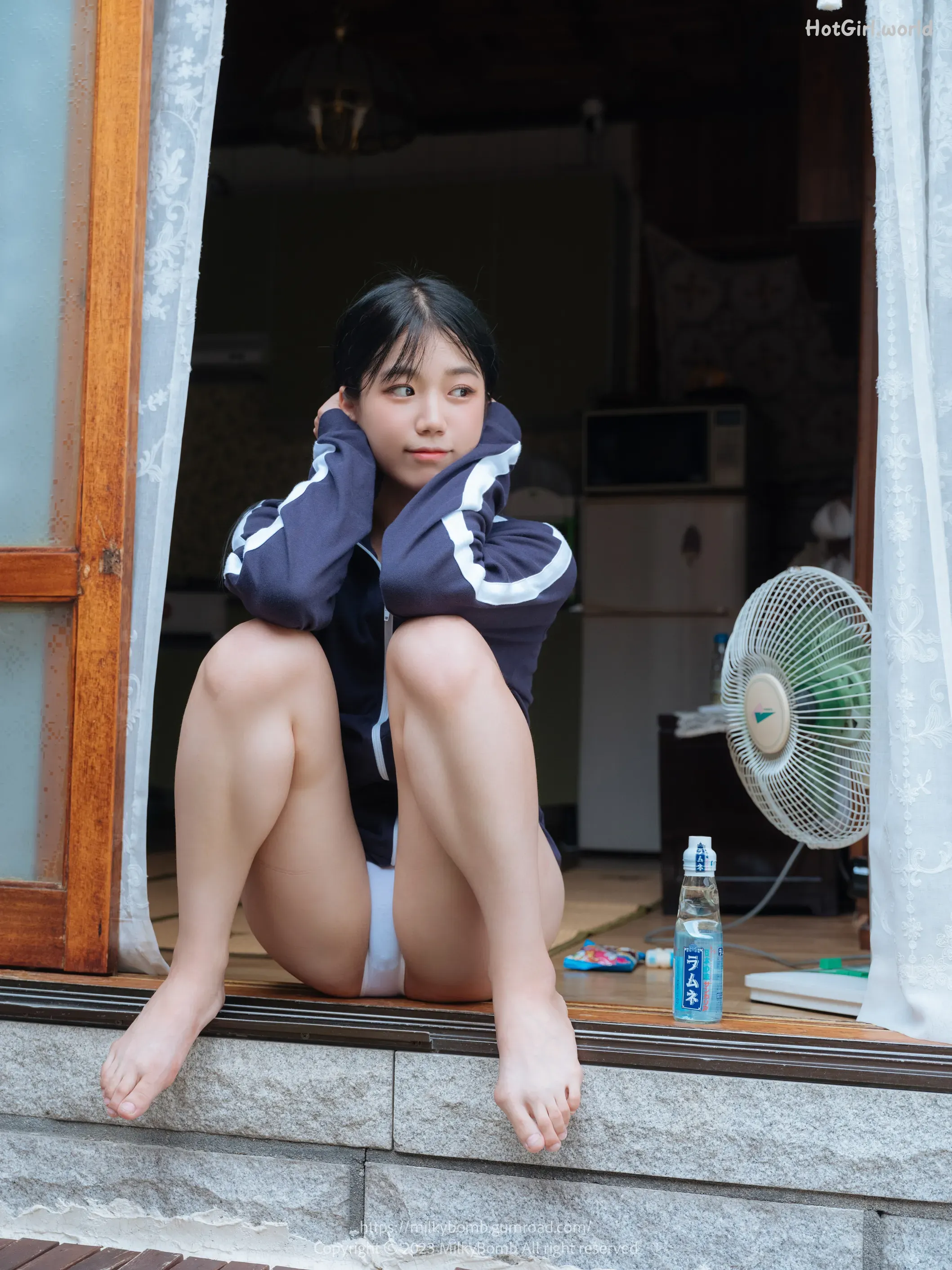 MilkyBomb-Yui-Vol.2-Tracksuit--hotgirl.world-118.webp