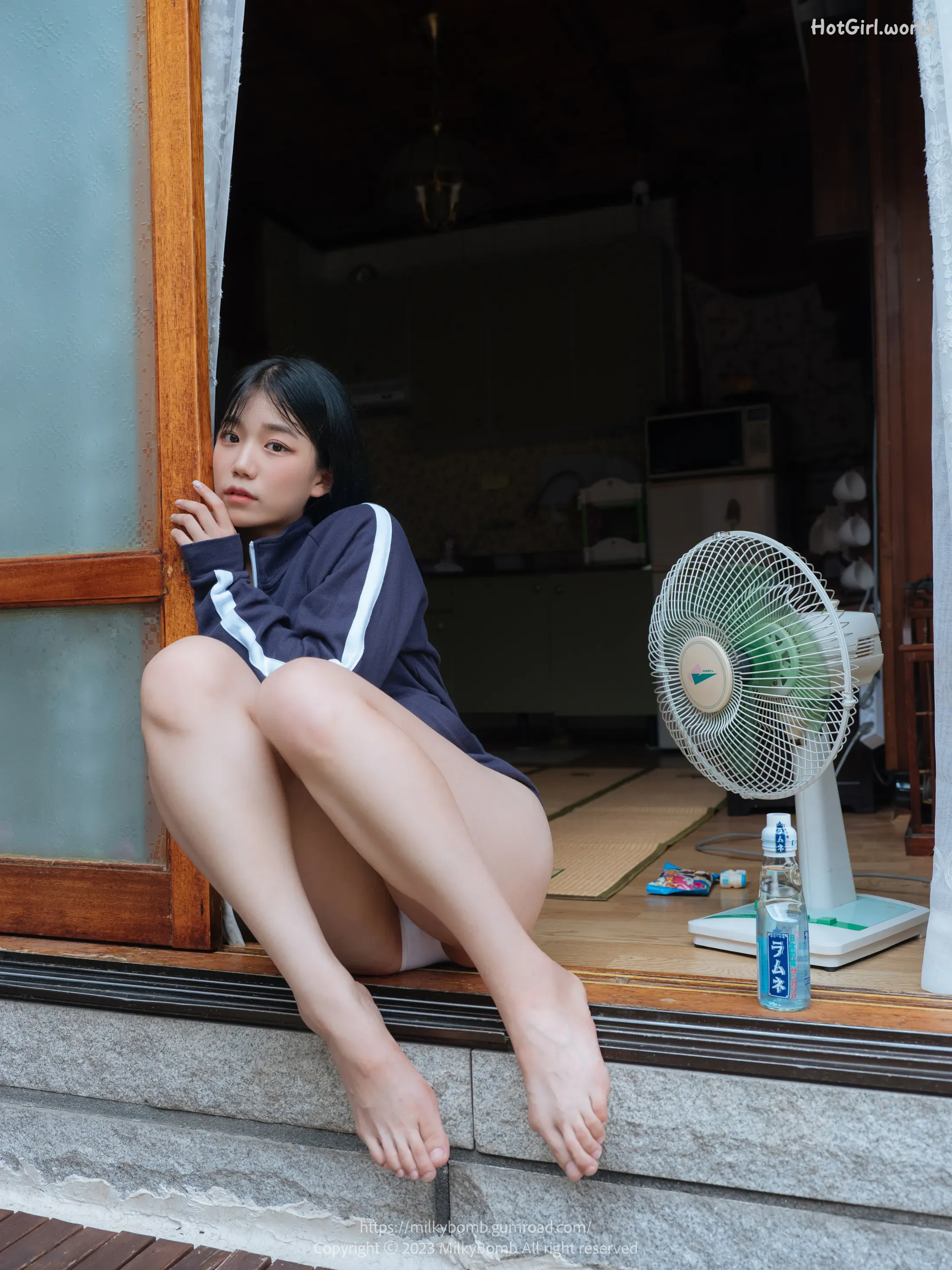 MilkyBomb-Yui-Vol.2-Tracksuit--hotgirl.world-123.webp