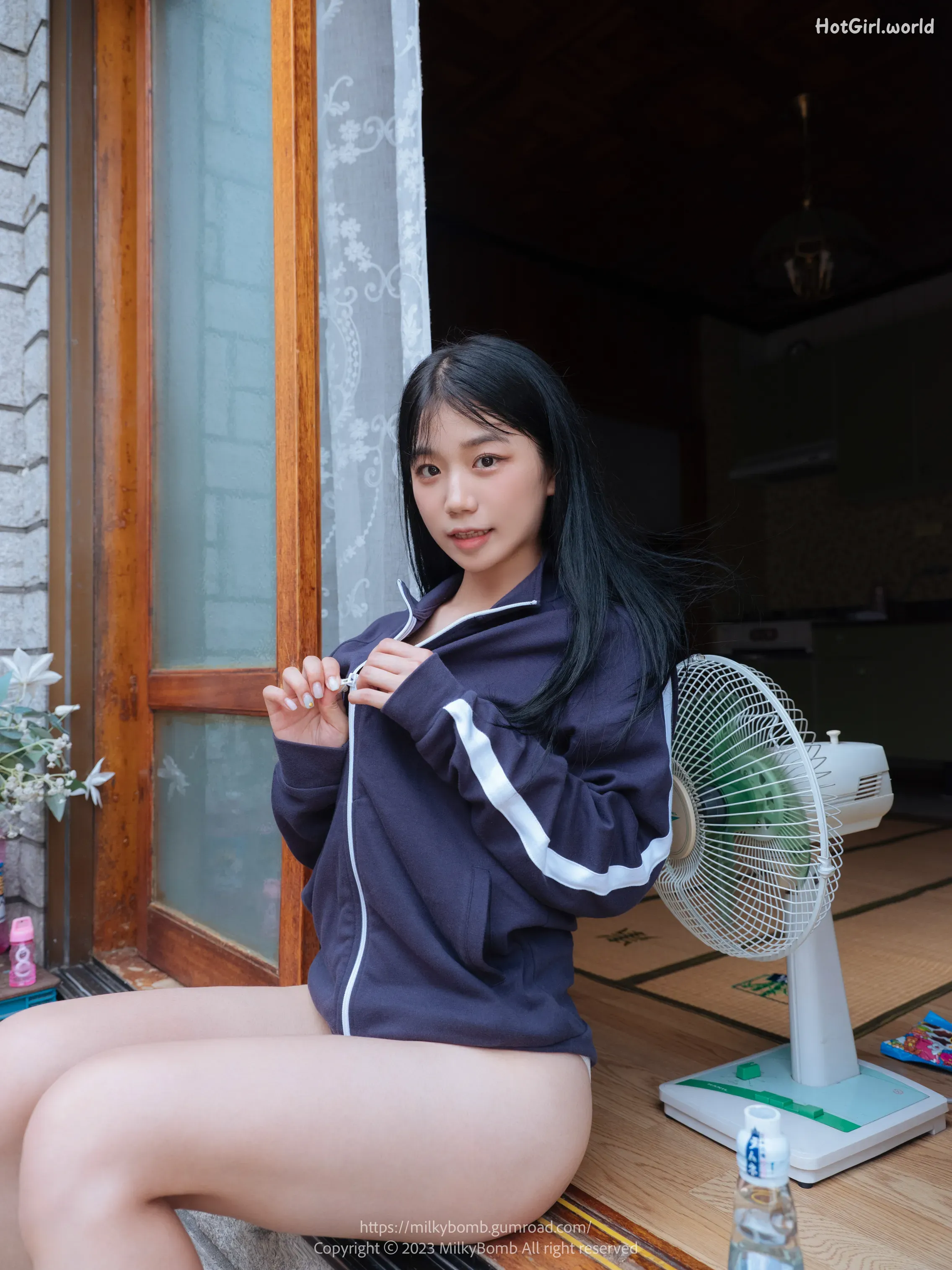 MilkyBomb-Yui-Vol.2-Tracksuit--hotgirl.world-130.webp