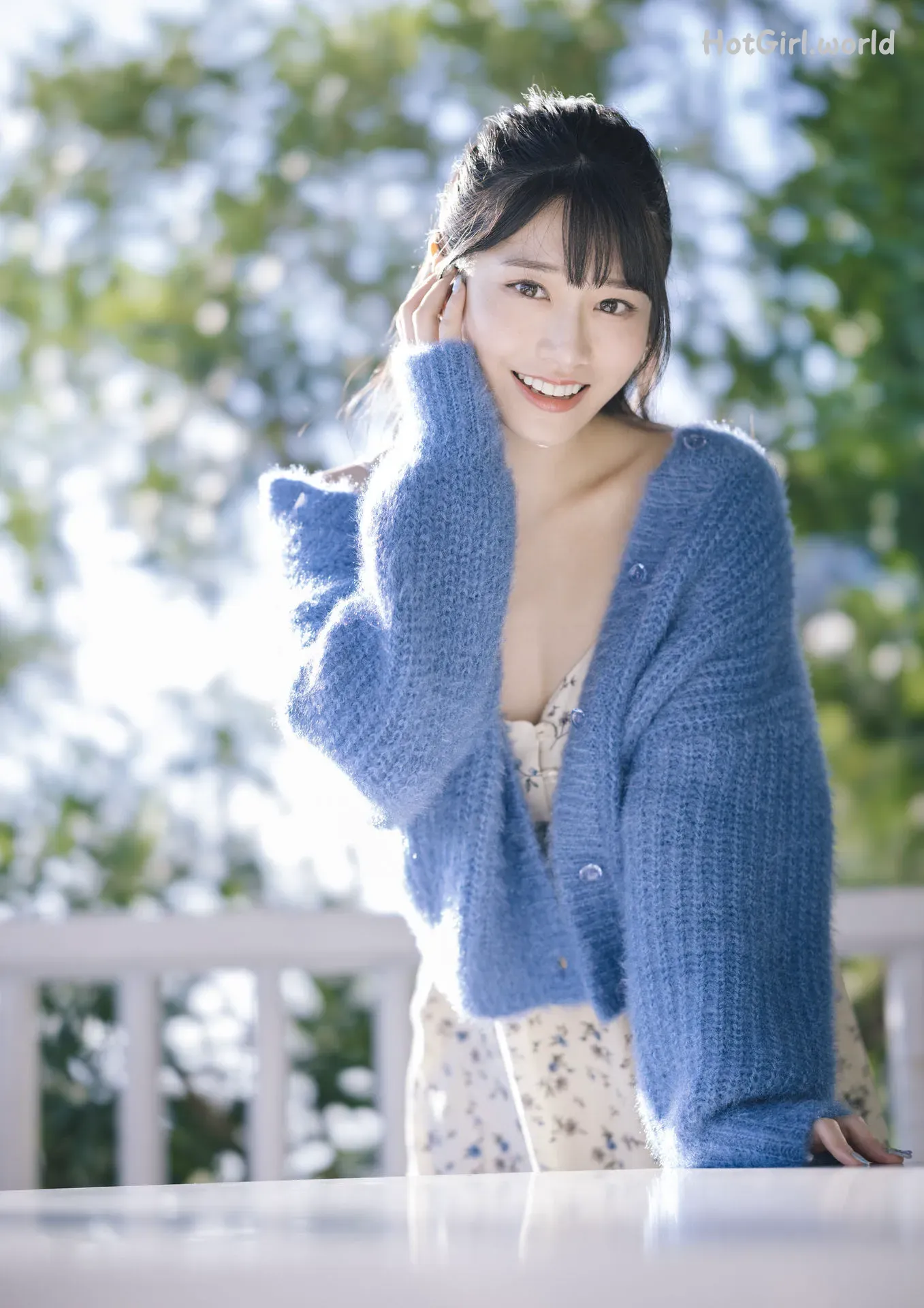 07_hotgirl.world.webp