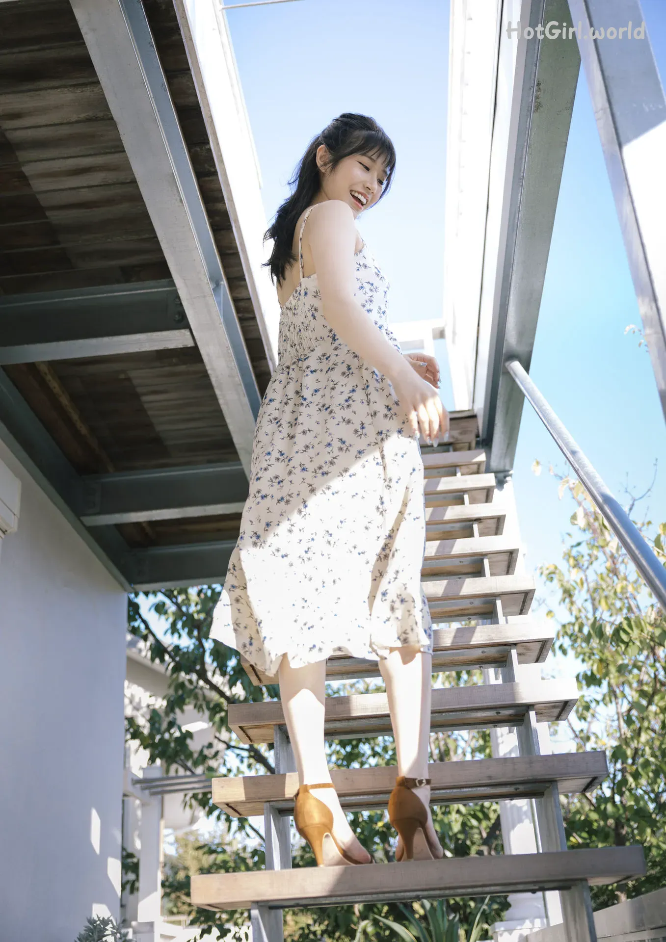 09_hotgirl.world.webp