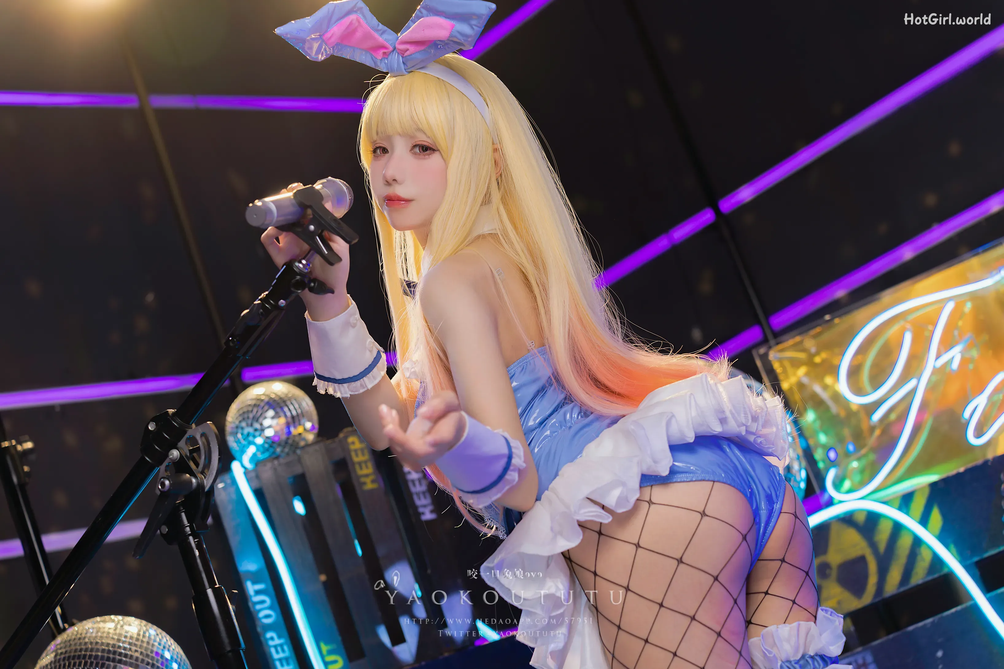Coser-andBe-My-Poi-hotgirl.world-006.webp
