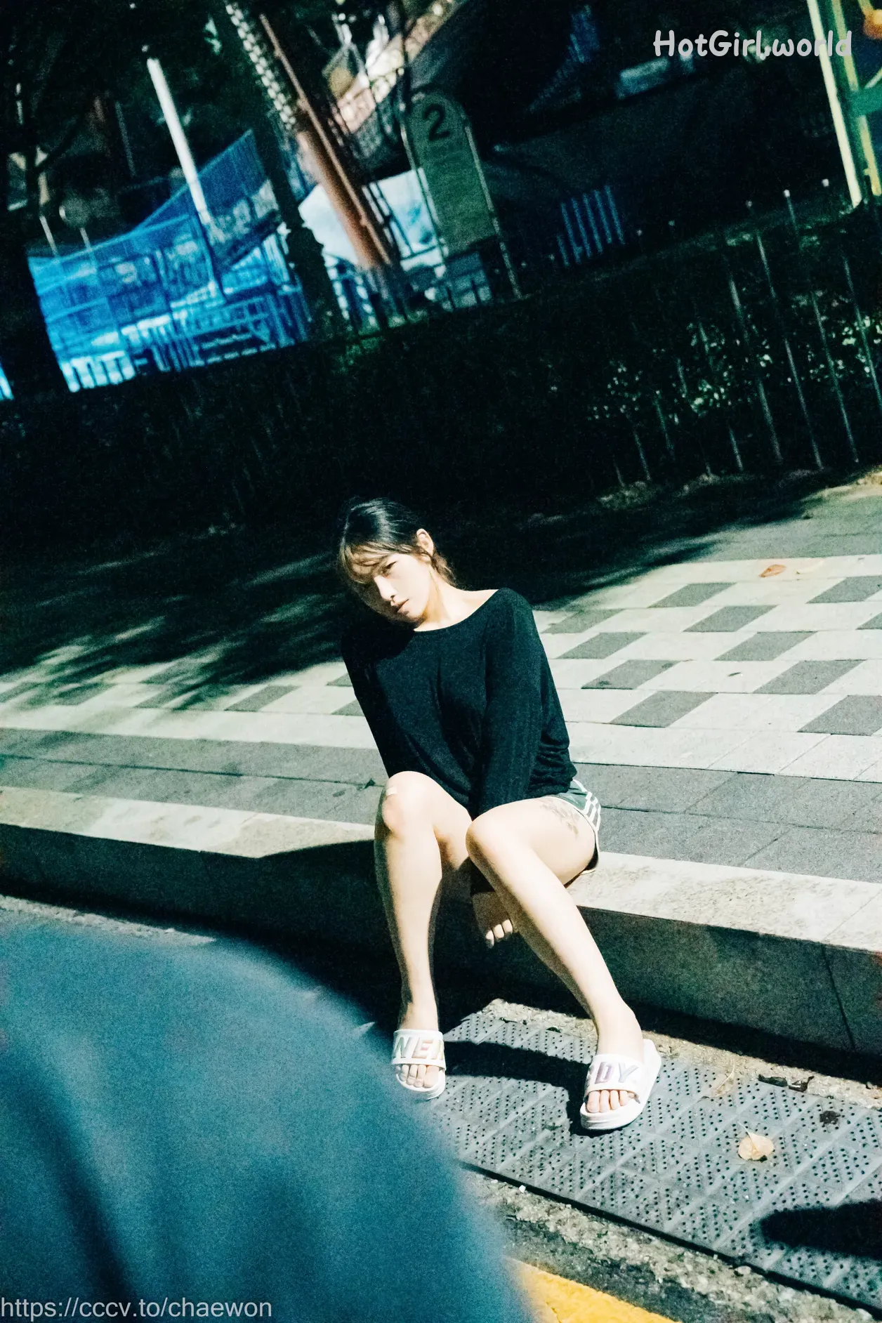 Loozy-SonSon-Public-Toilet-hotgirl.world-038.webp