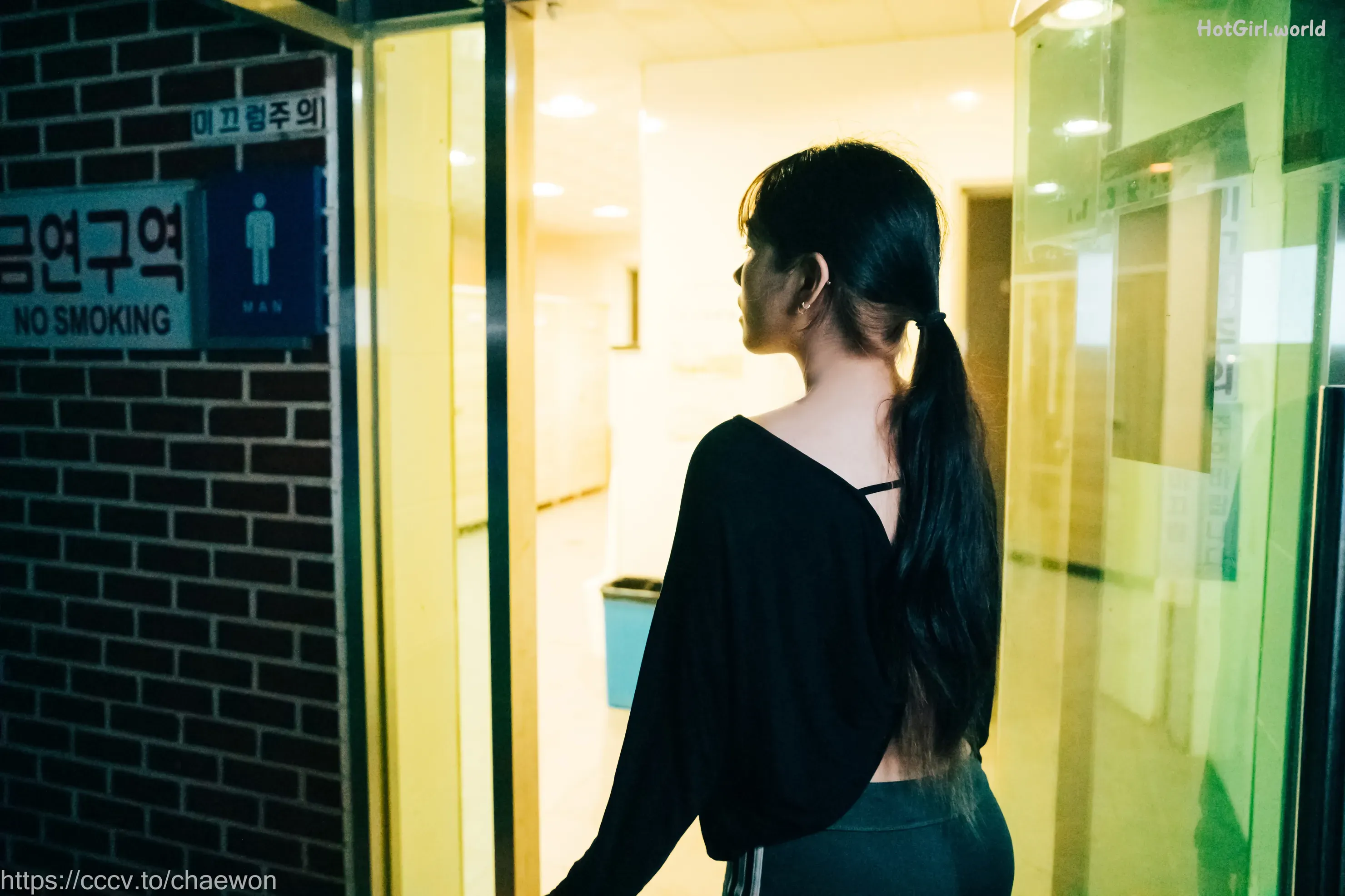 Loozy-SonSon-Public-Toilet-hotgirl.world-056.webp