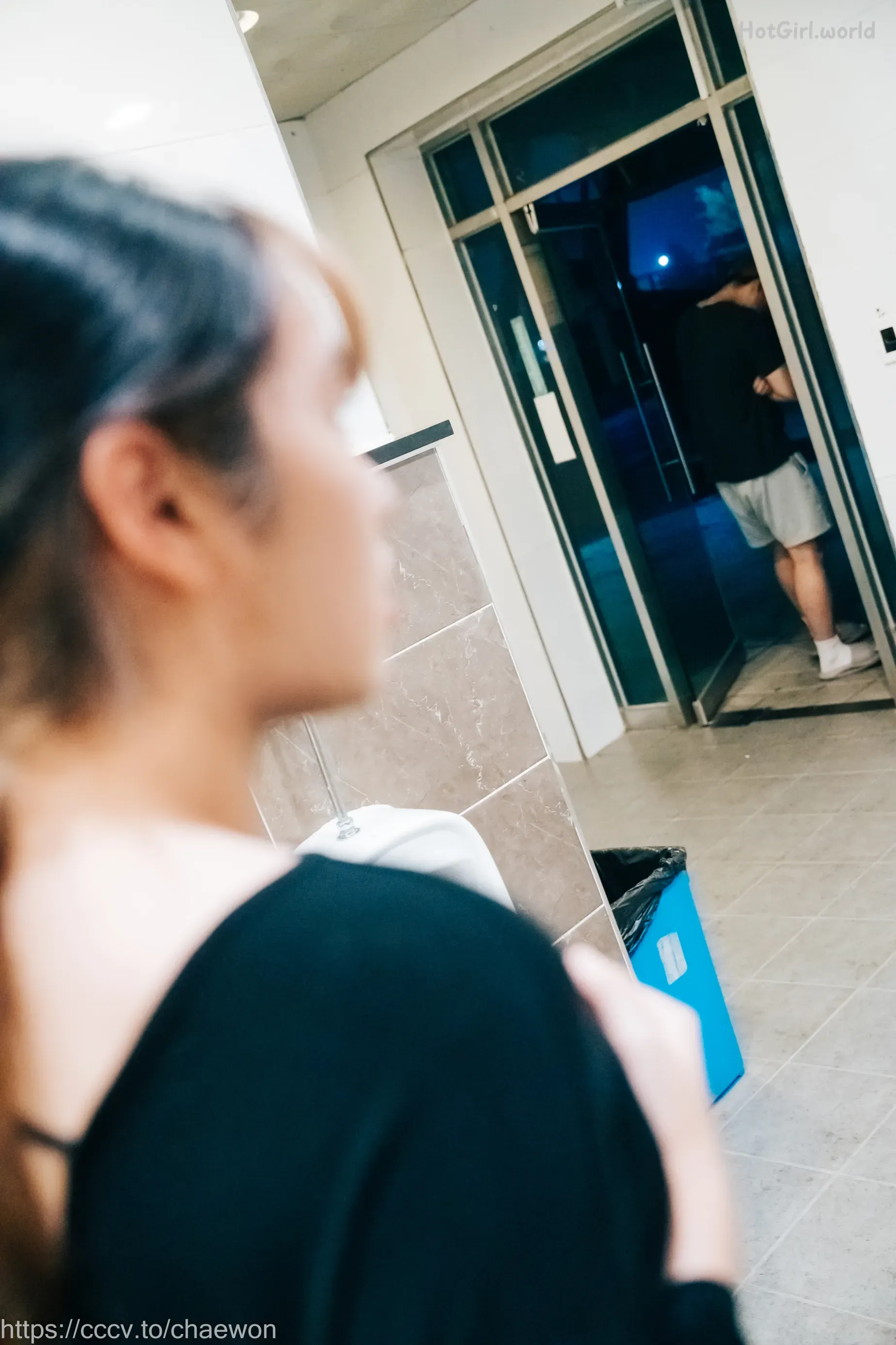 Loozy-SonSon-Public-Toilet-hotgirl.world-064.webp