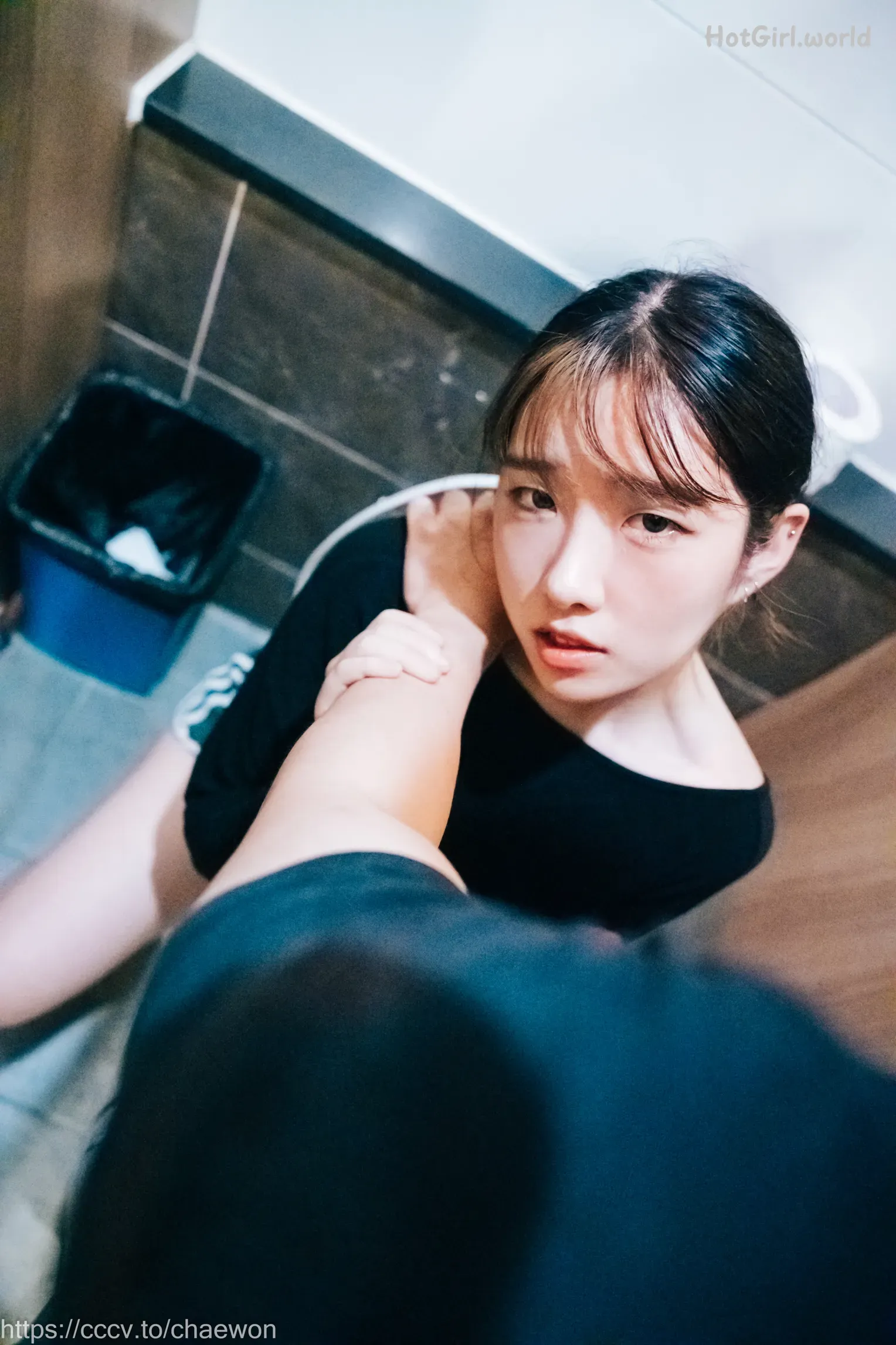 Loozy-SonSon-Public-Toilet-hotgirl.world-078.webp