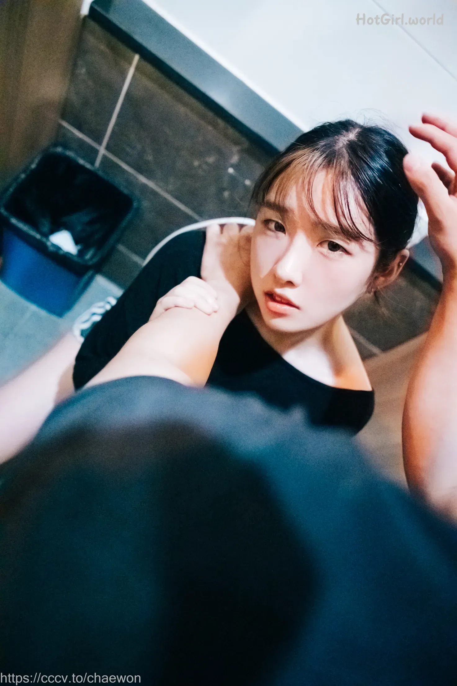 Loozy-SonSon-Public-Toilet-hotgirl.world-079.webp