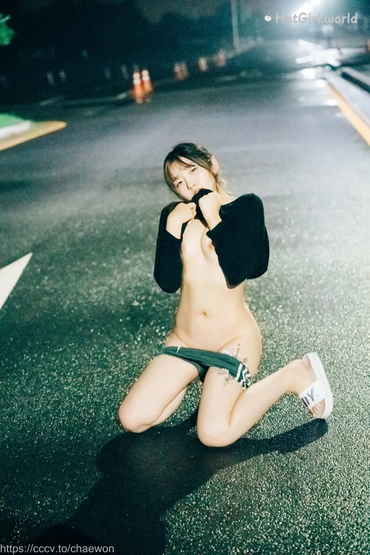 Loozy-SonSon-Public-Toilet-hotgirl.world-123.webp
