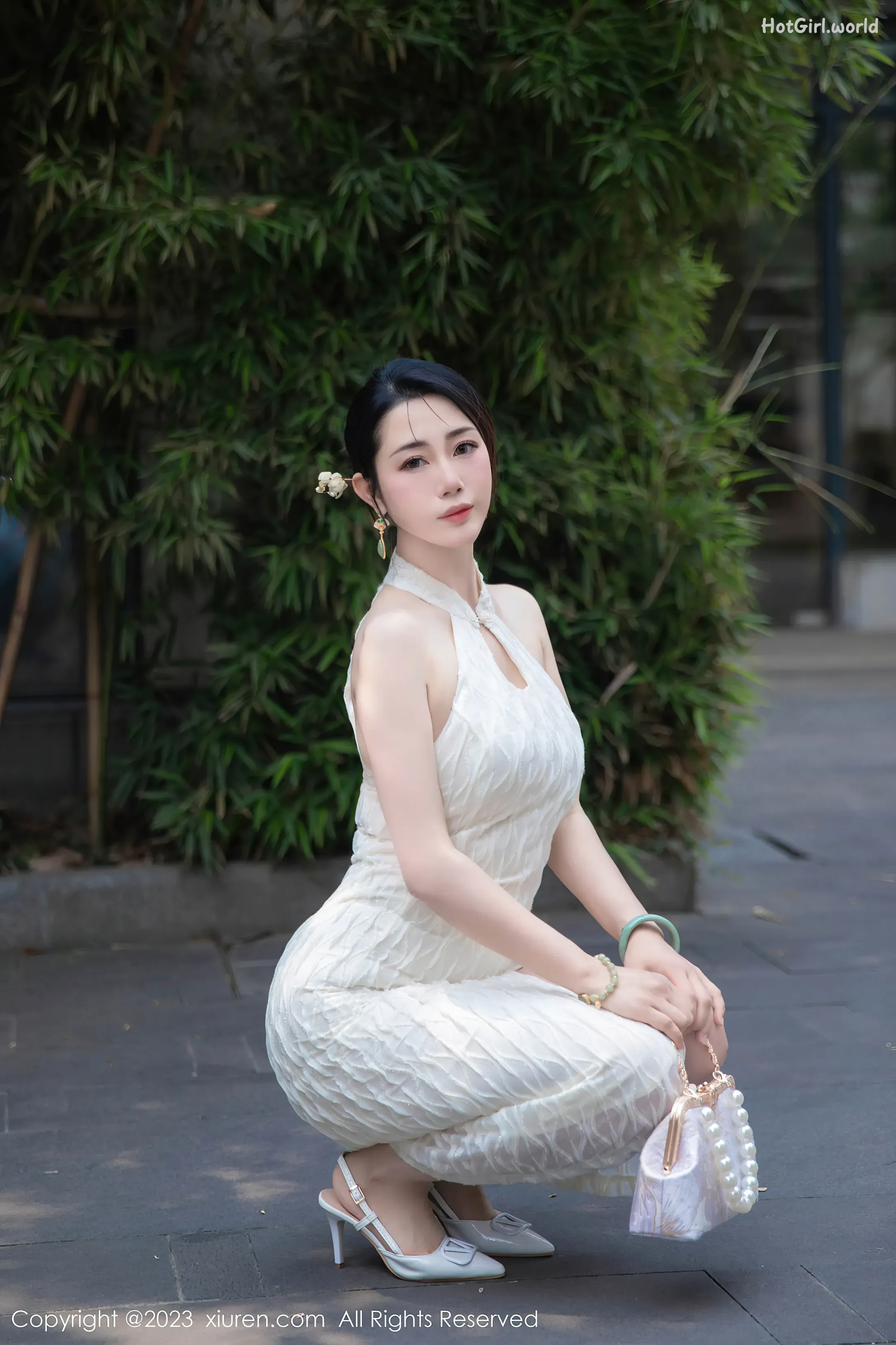 0008_hotgirl.world.webp