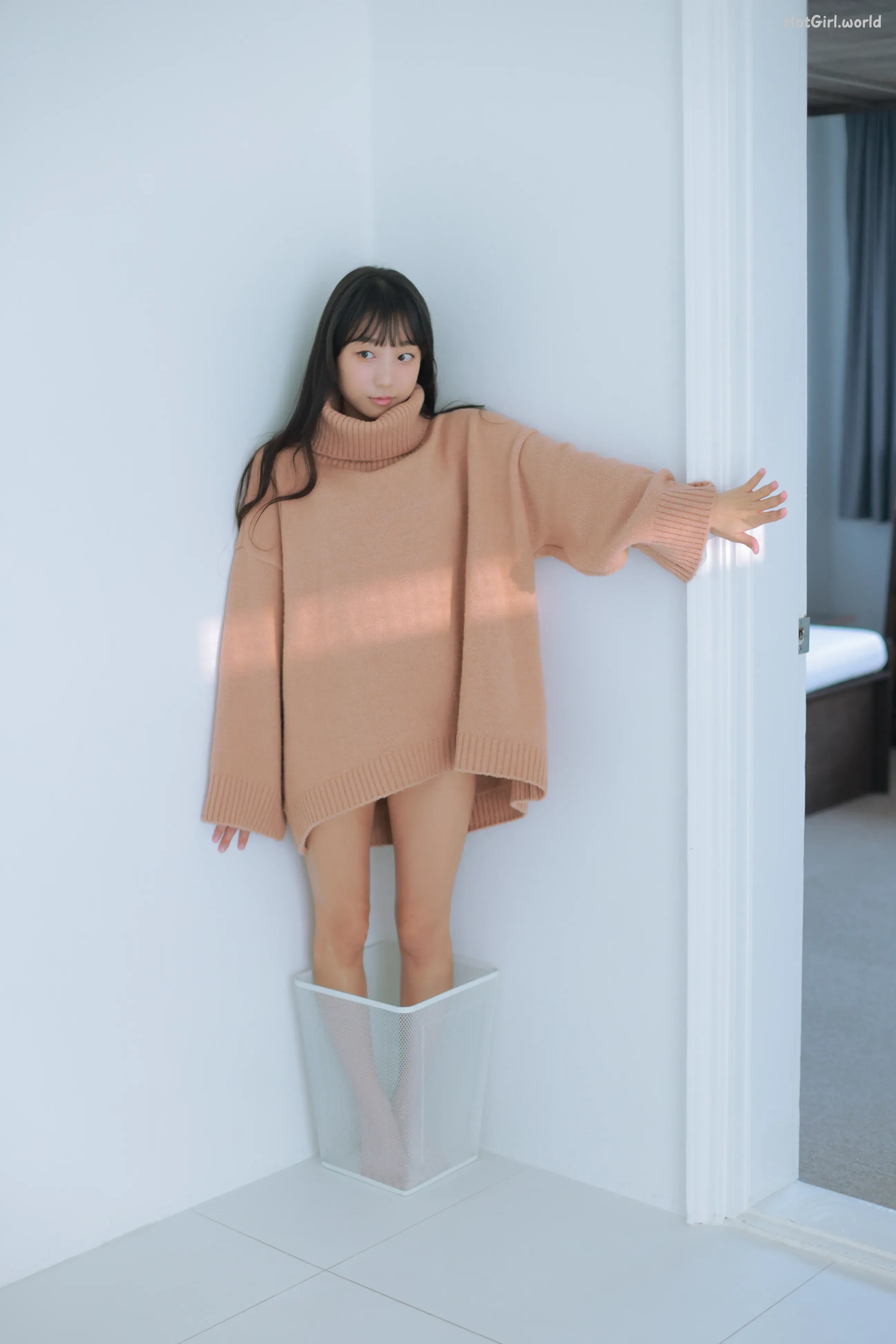 Eunji-Pyo-DJ-Henney-COZY-and-WET-hotgirl.world-140_hotgirl.world.webp