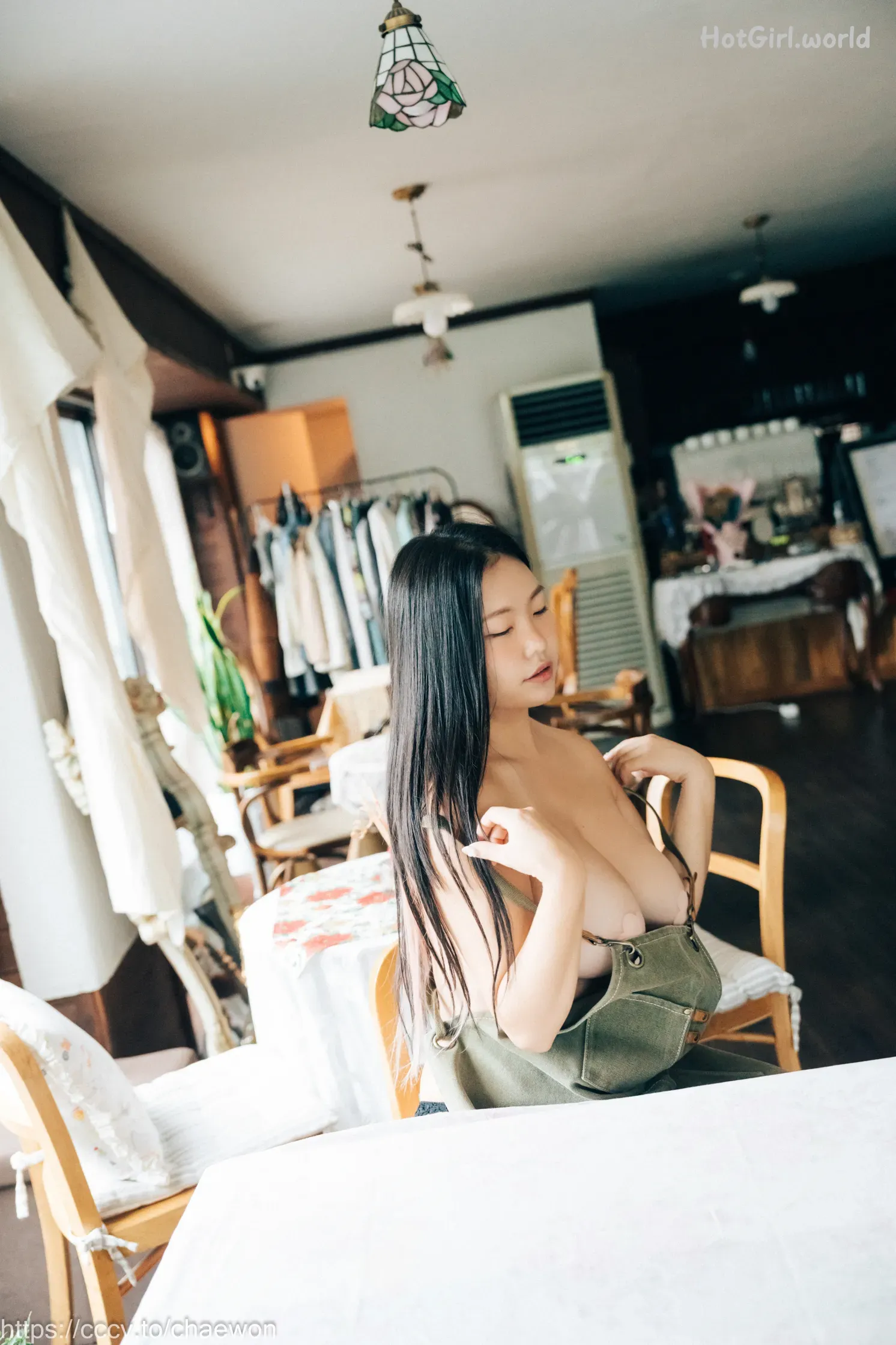 Loozy-Ssunskey-Role-Cafe-hotgirl.world-062.webp
