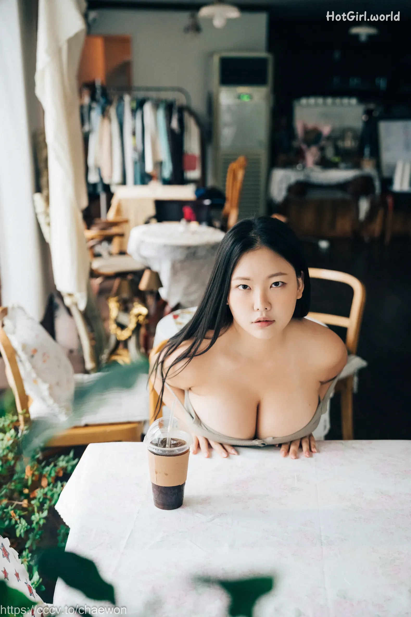 Loozy-Ssunskey-Role-Cafe-hotgirl.world-139.webp