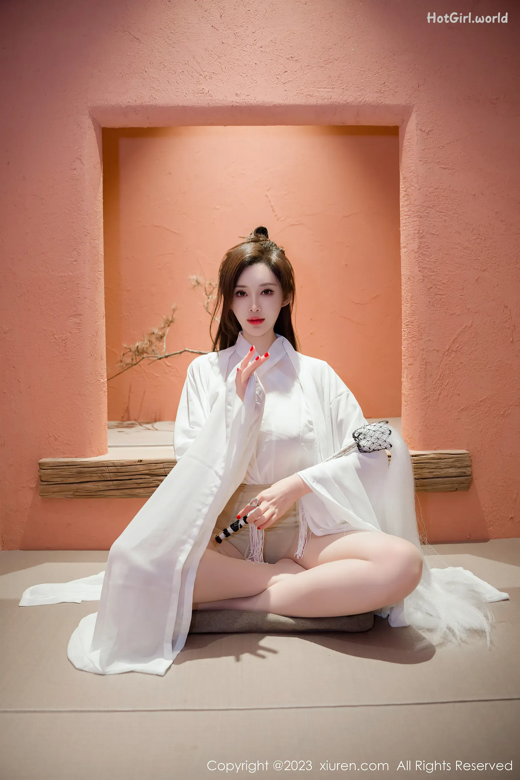 0001_hotgirl.world.webp