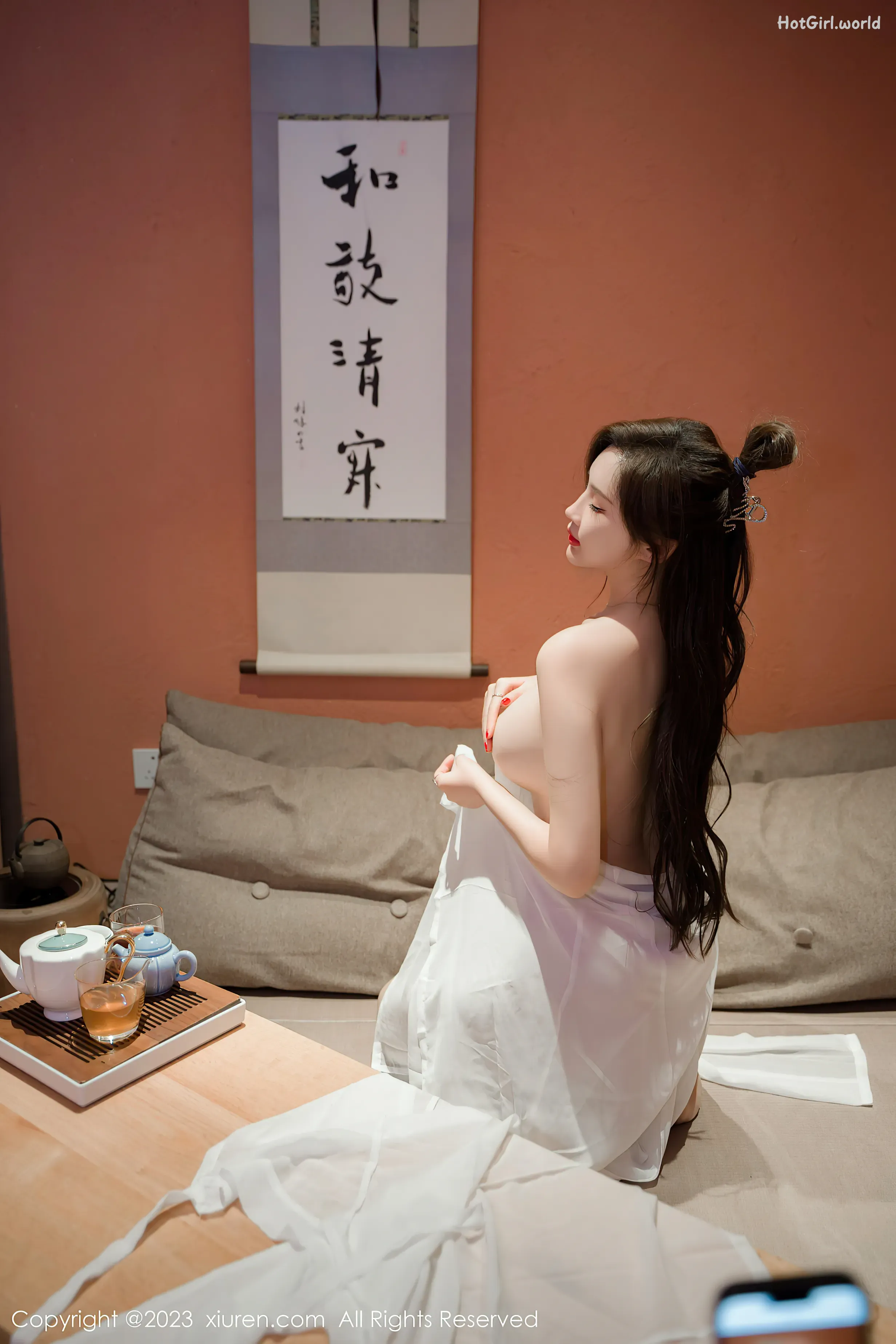 0090_hotgirl.world.webp