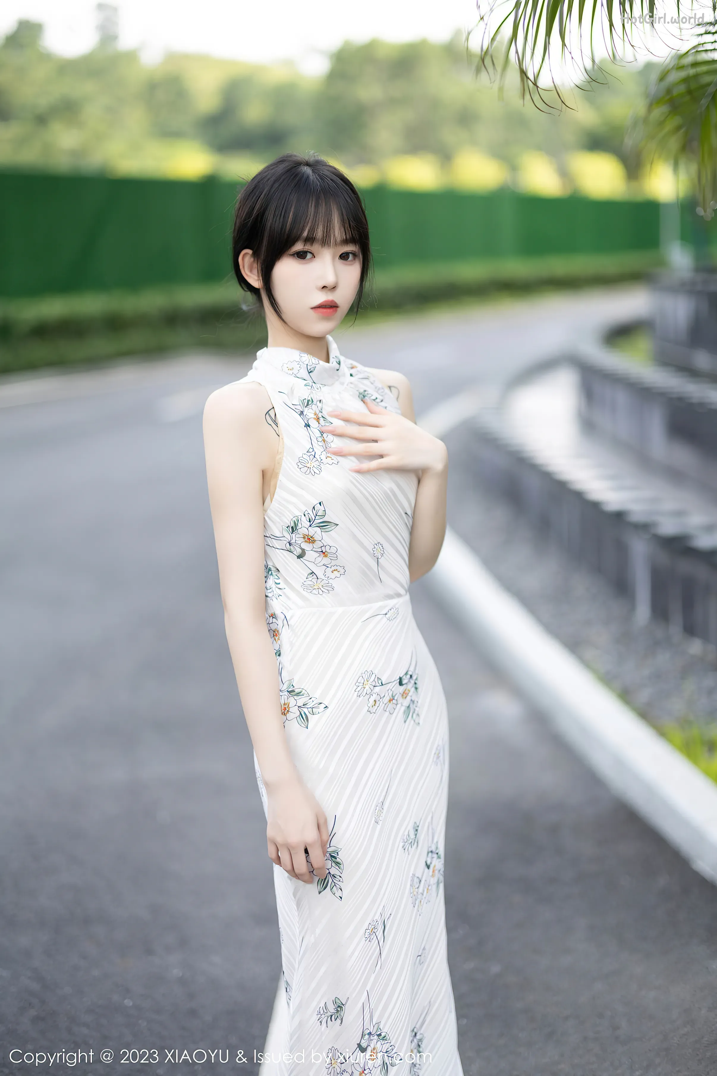 0004_hotgirl.world.webp