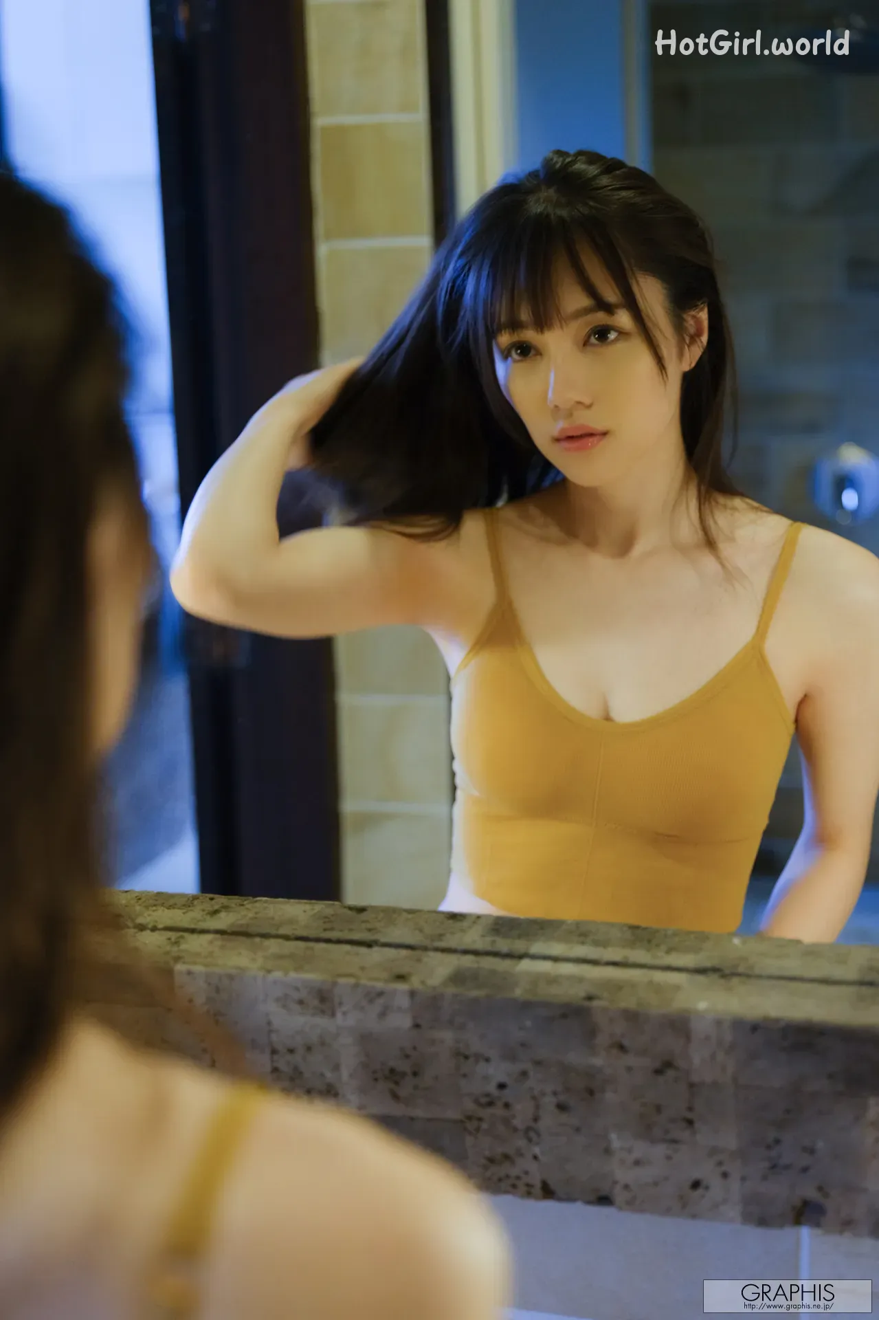 0001_hotgirl.world.webp