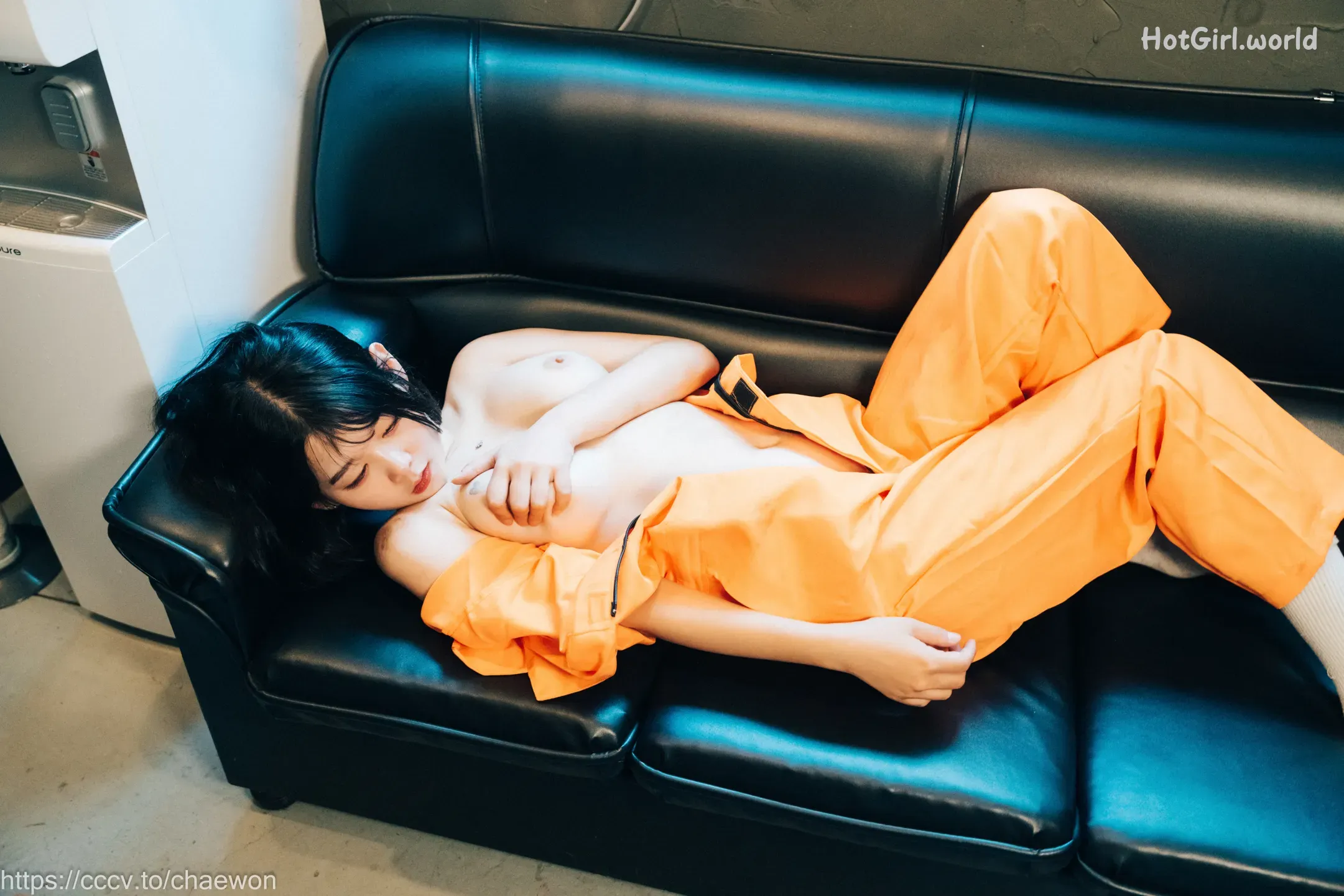 Loozy-Zia-Garage-Girl-hotgirl.world-093.webp