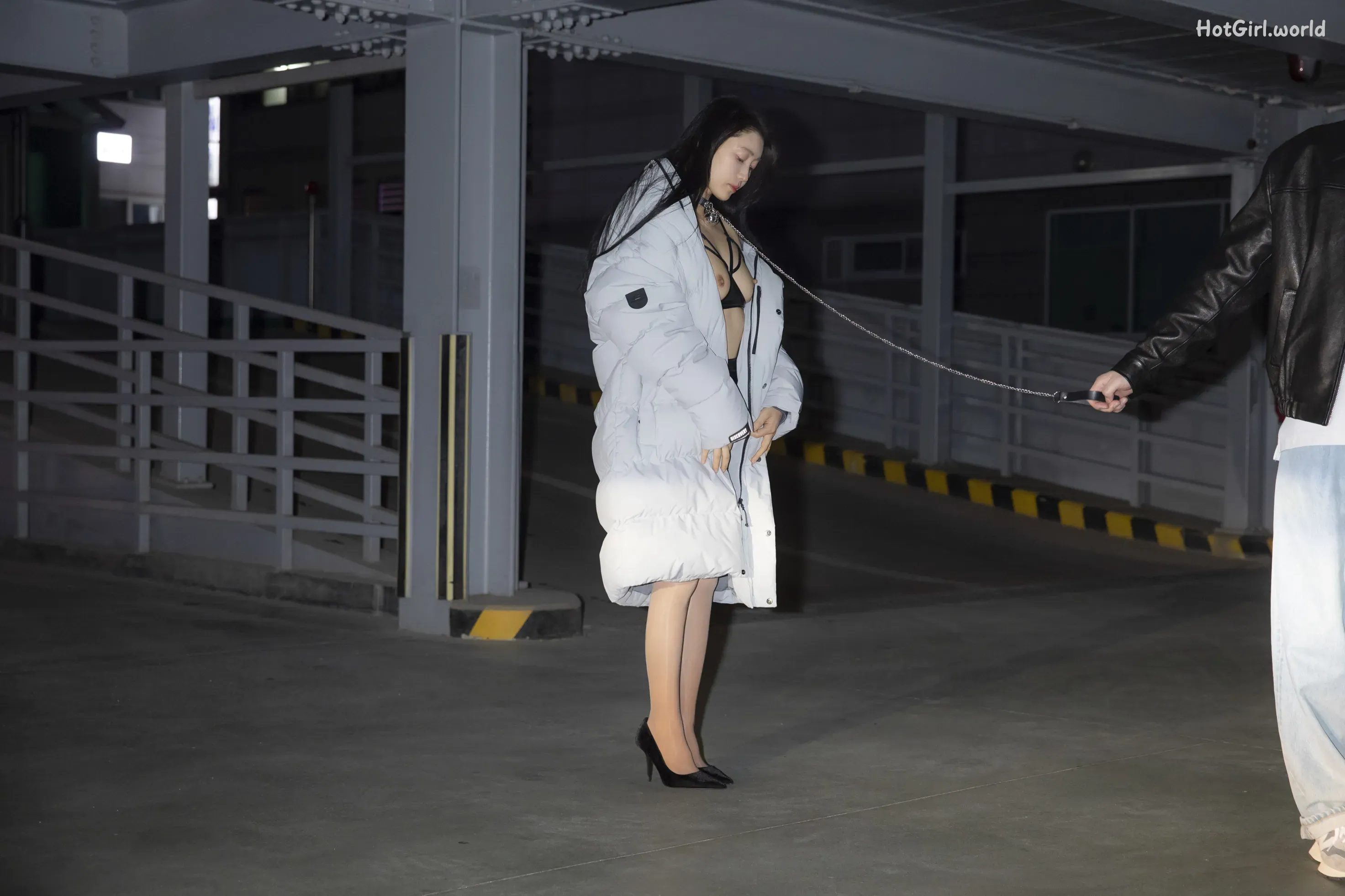 BUNNY-LeeHa-A-Lady-in-The-Office-S.4-Weakness-hotgirl.world-081.webp