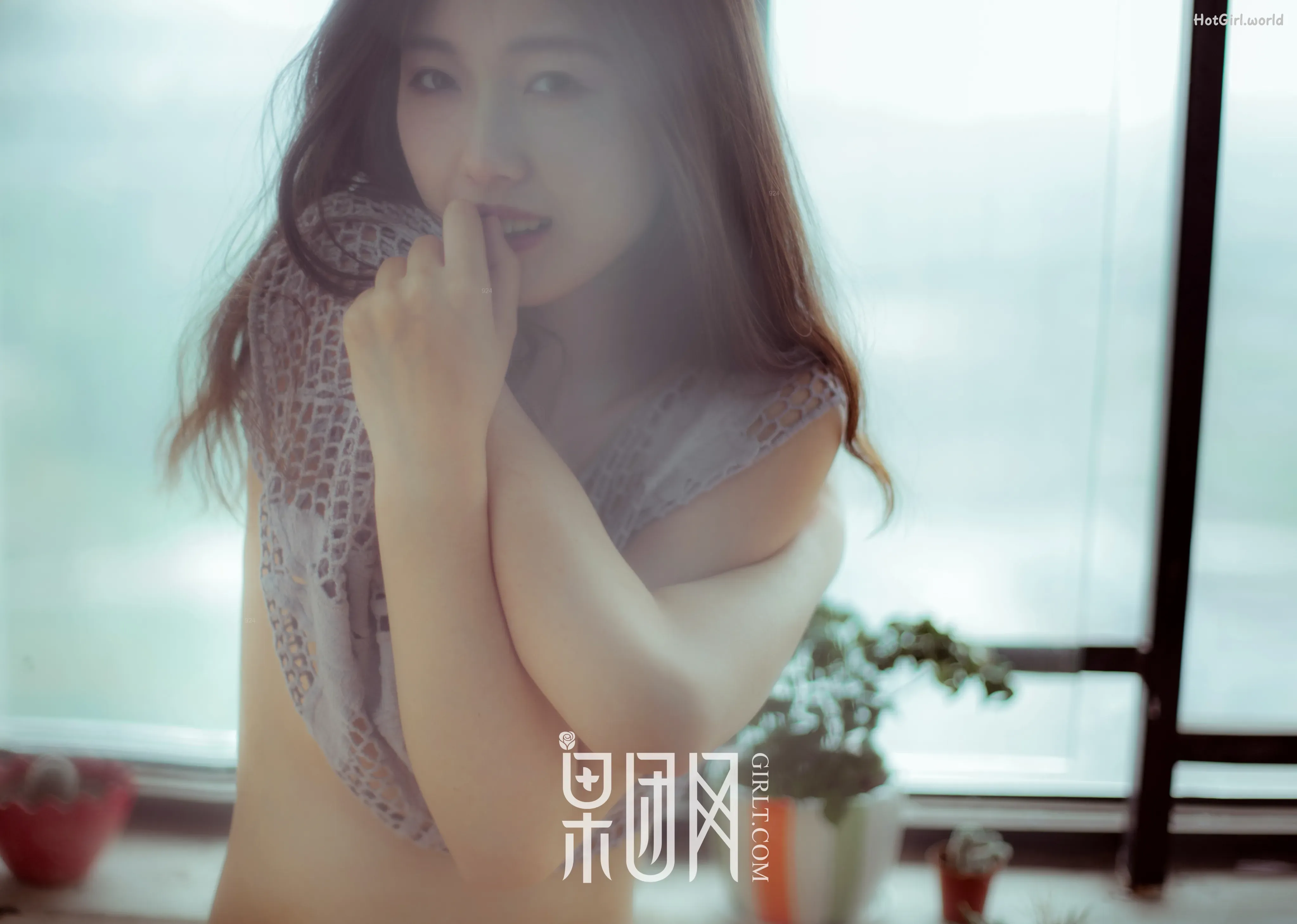 0060_hotgirl.world.webp