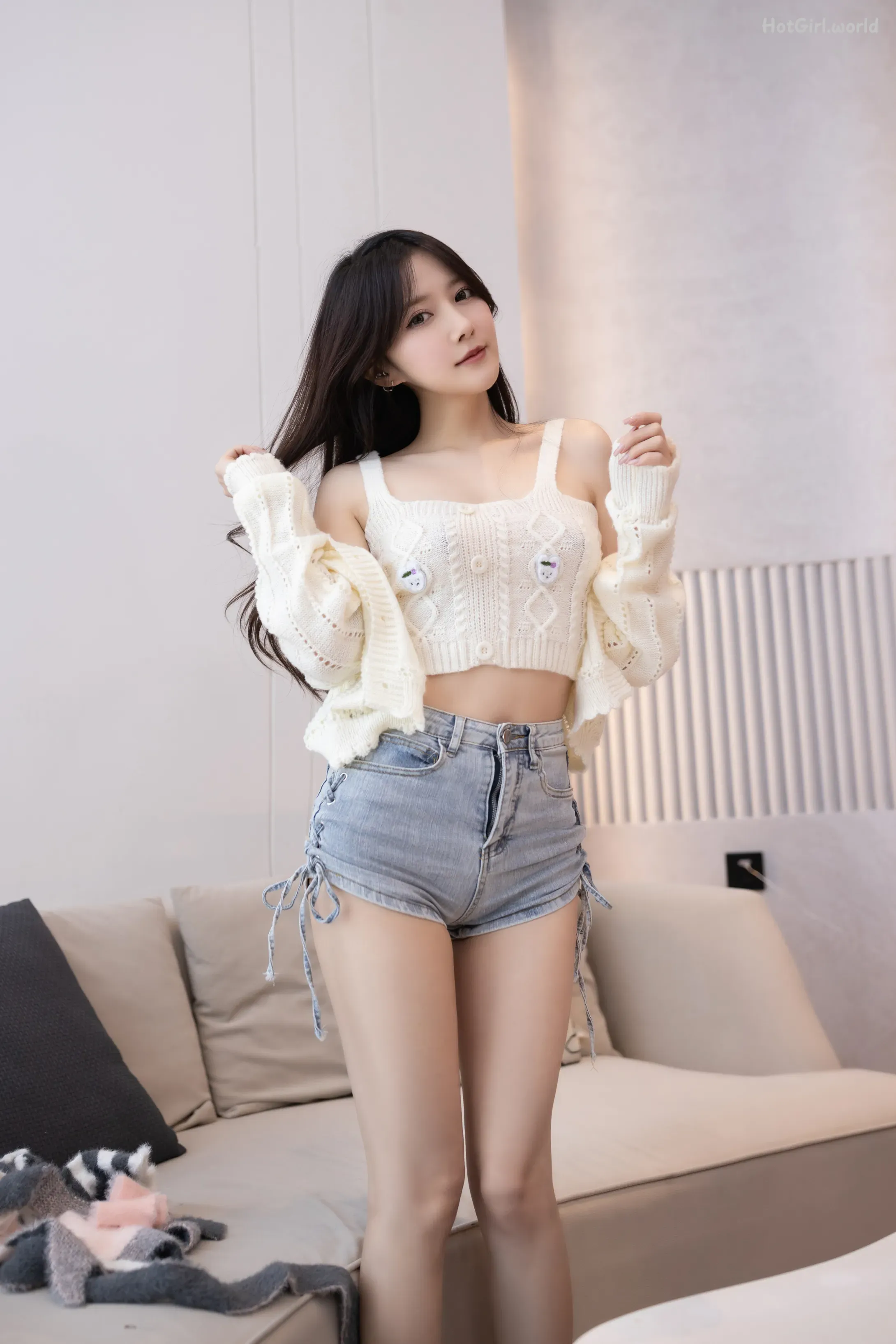 005_hotgirl.world.webp