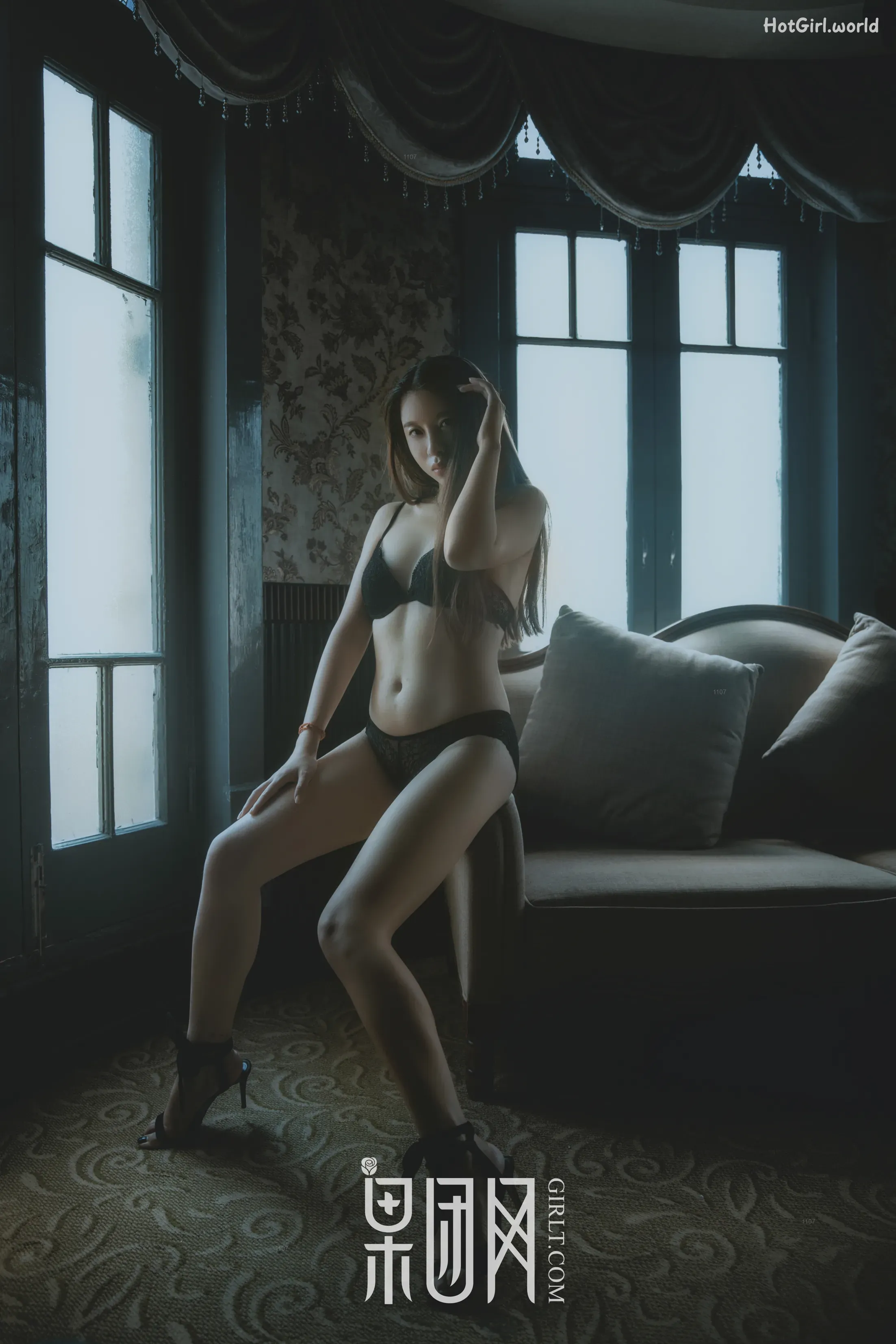 0001_hotgirl.world.webp