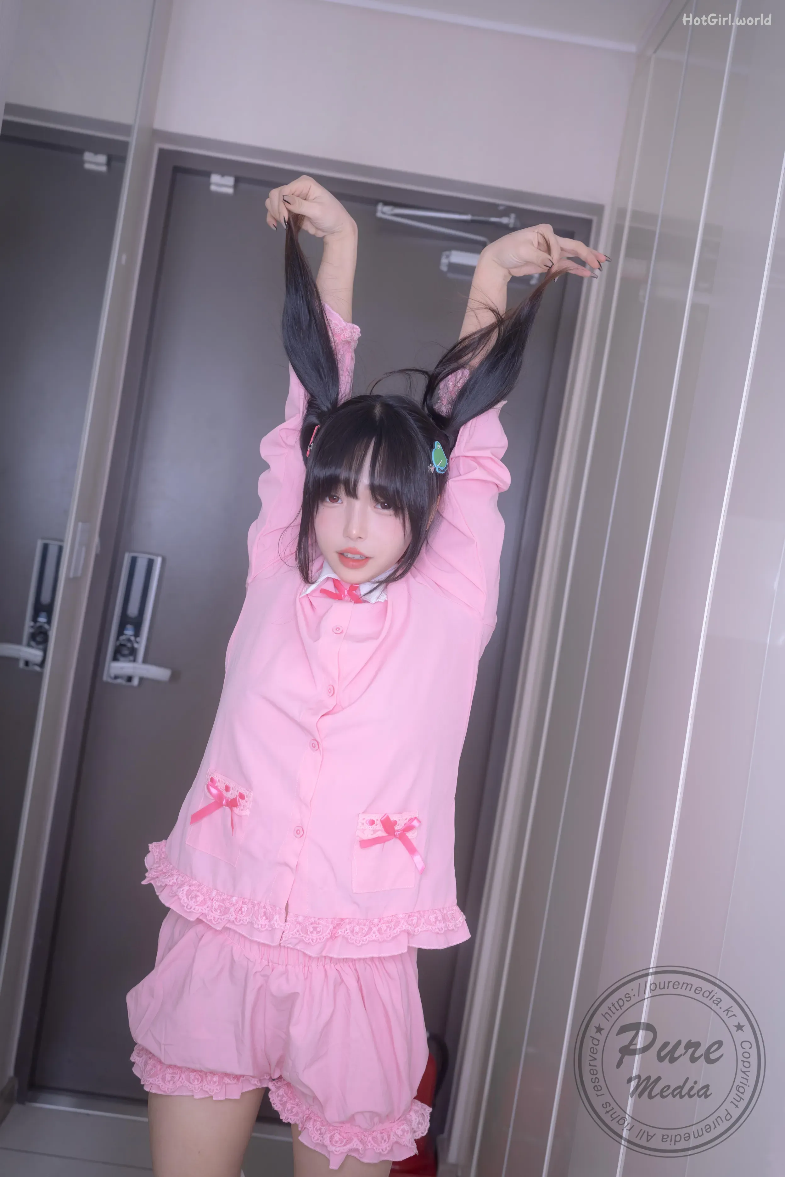 Pure-Media-Vol.266-Jelly-Cutie-Rabbit-and-Pink-Hole-hotgirl.world-135.webp