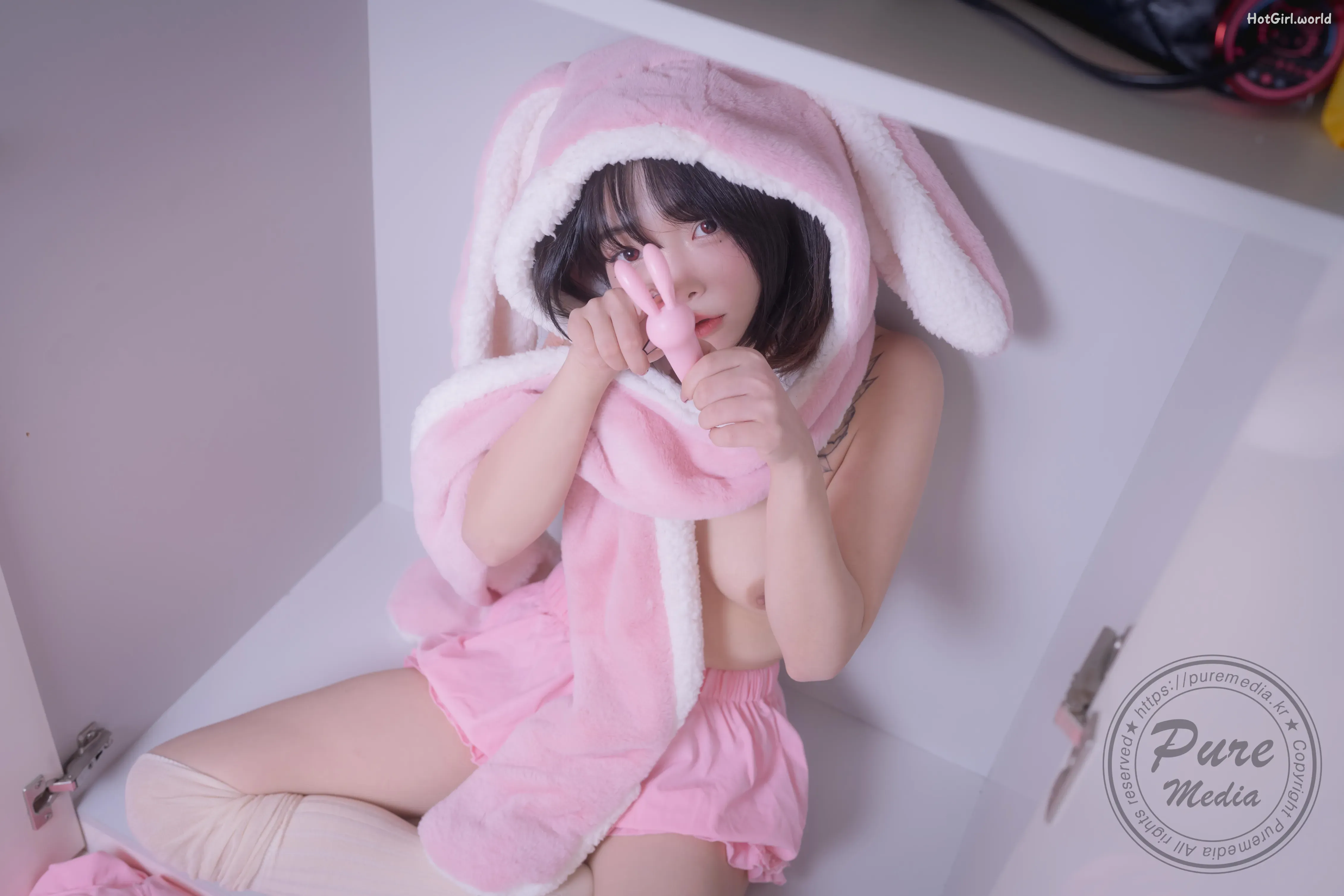 Pure-Media-Vol.266-Jelly-Cutie-Rabbit-and-Pink-Hole-hotgirl.world-159.webp