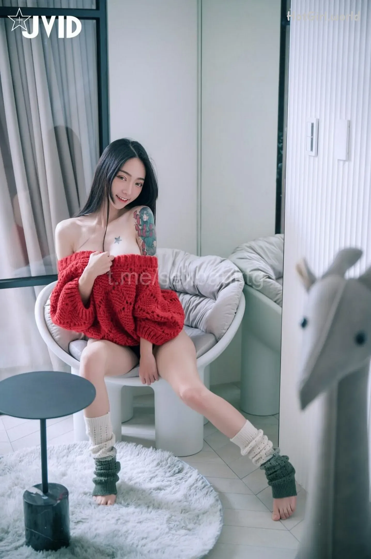 094_hotgirl.world.webp