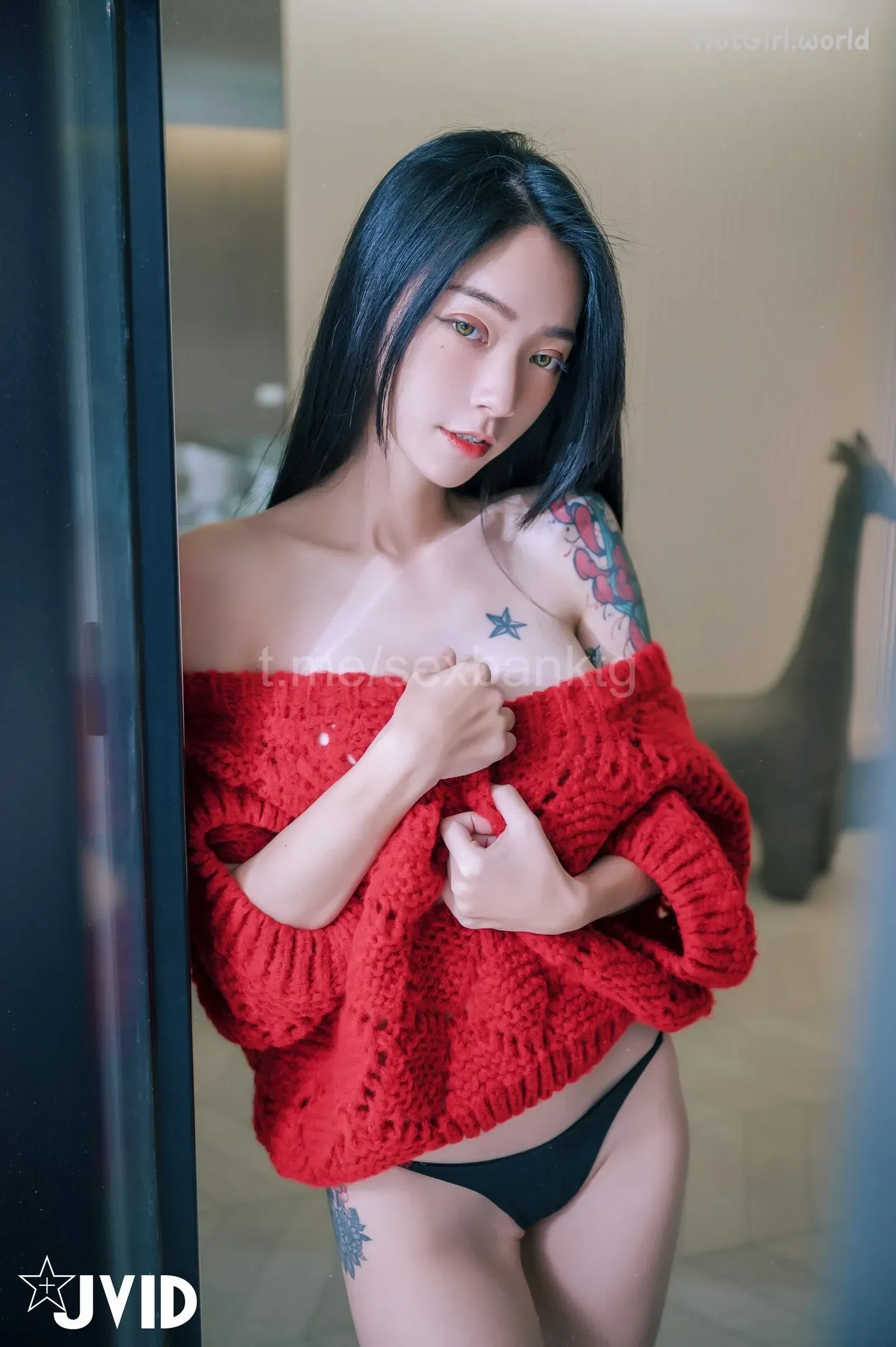 095_hotgirl.world.webp