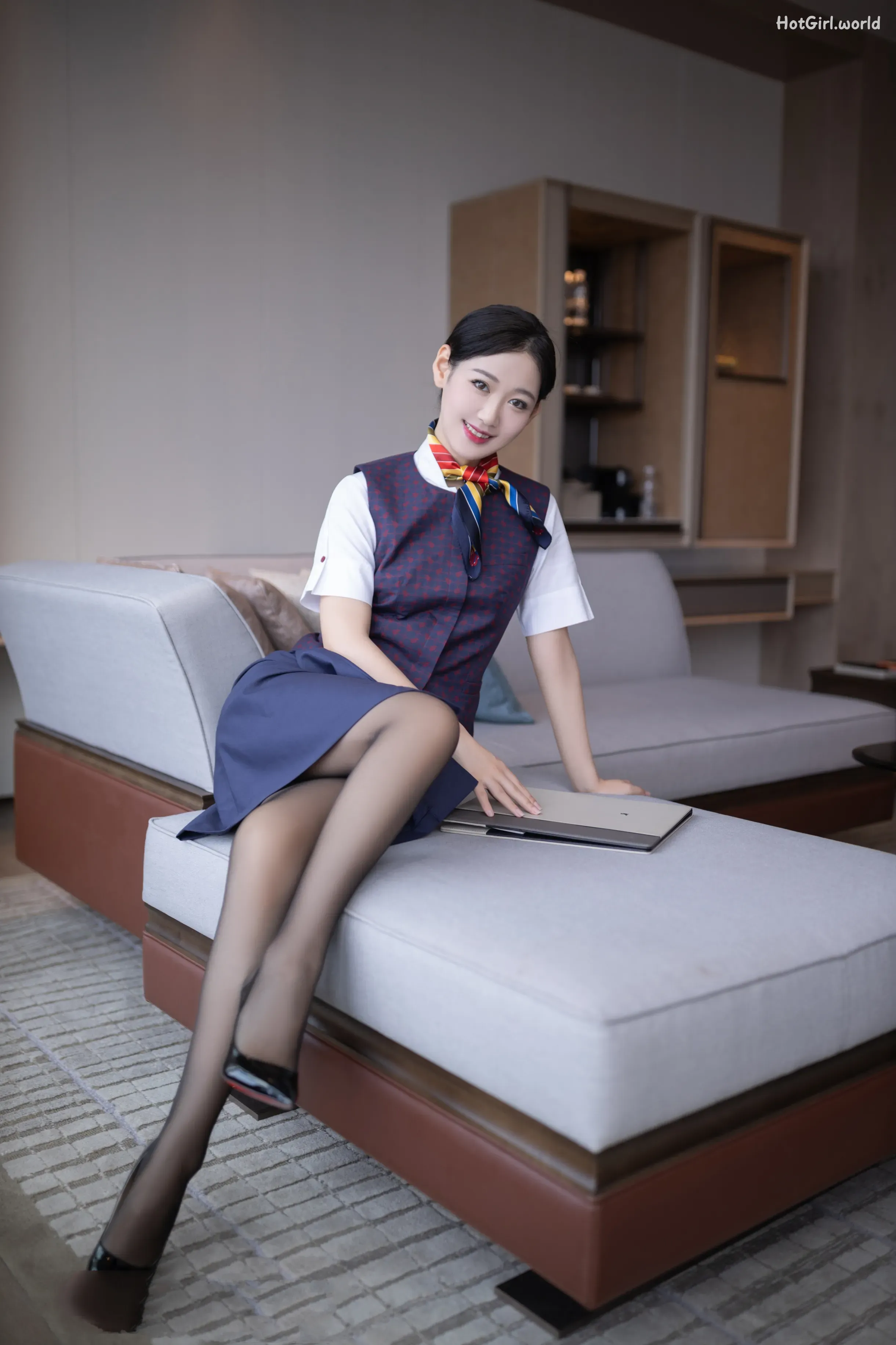0001_hotgirl.world.webp