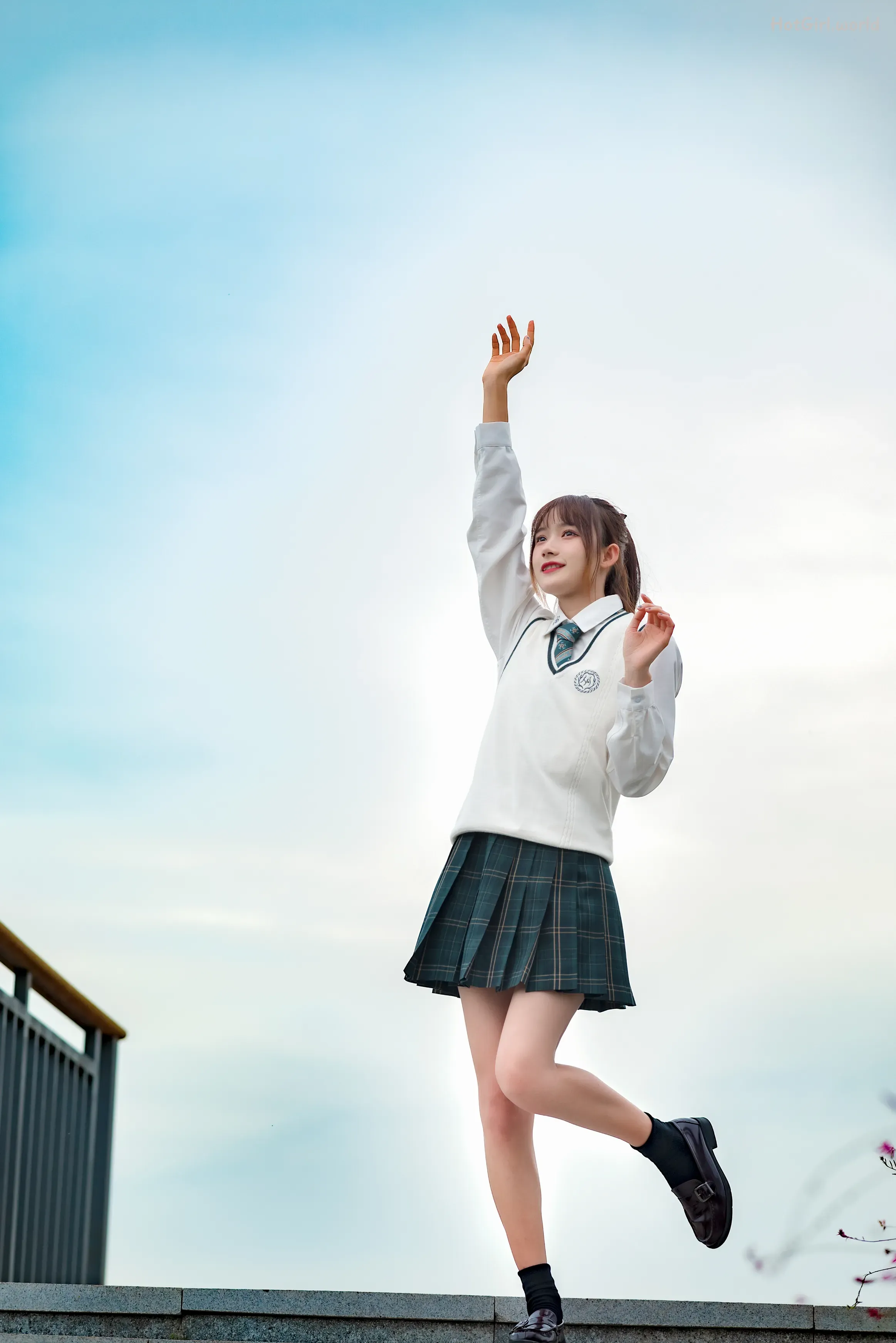 Coser-Zzz-hotgirl.world-002.webp