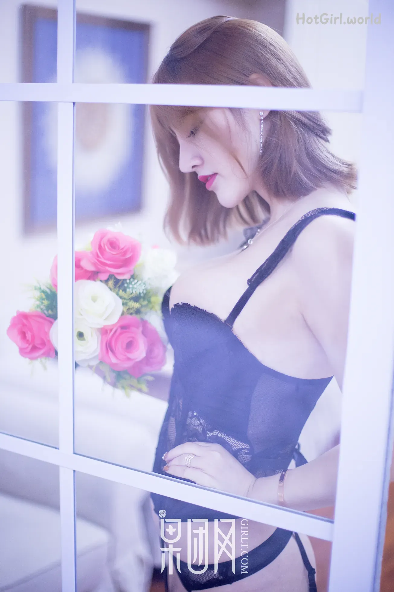 0017_hotgirl.world.webp