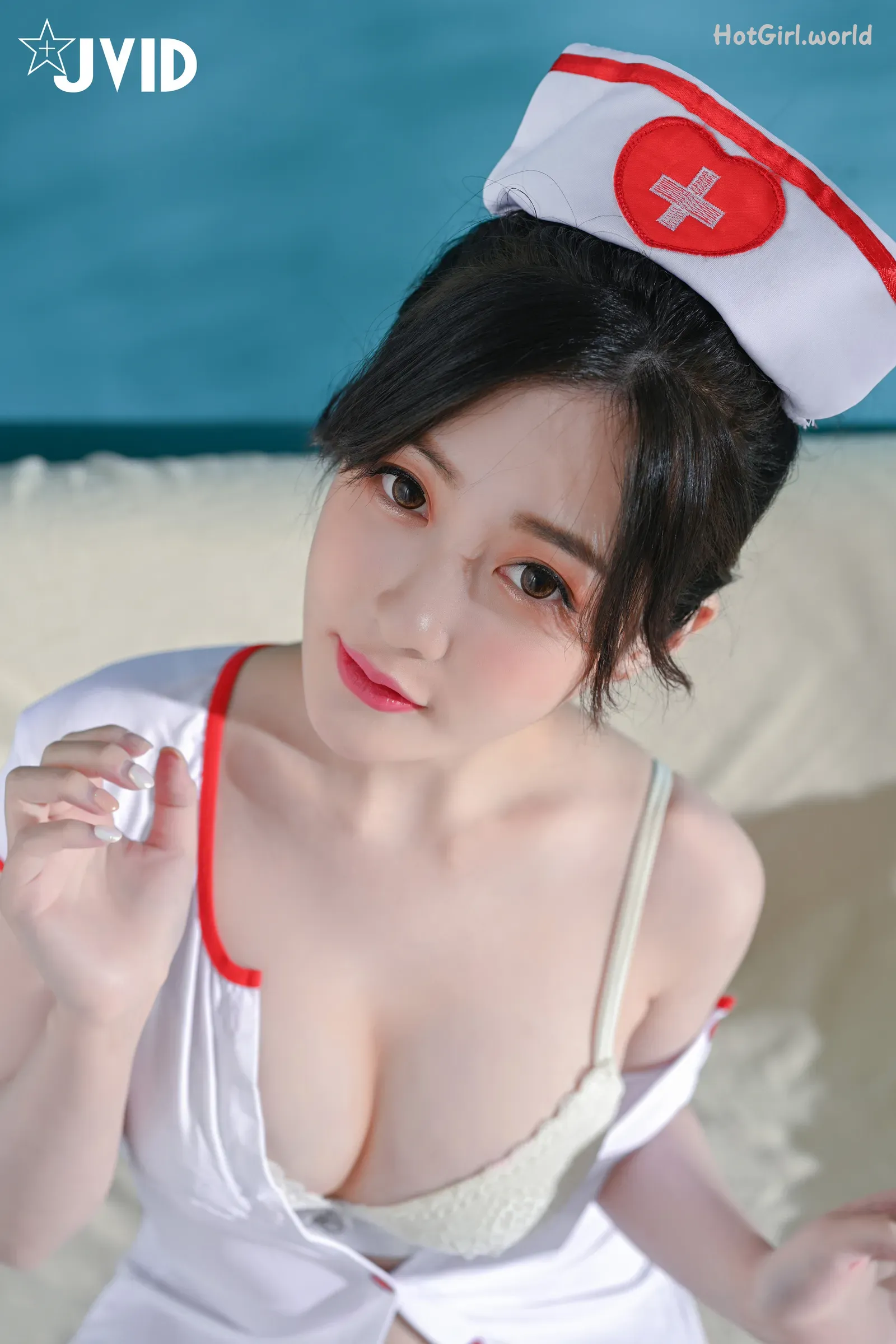 136_hotgirl.world.webp