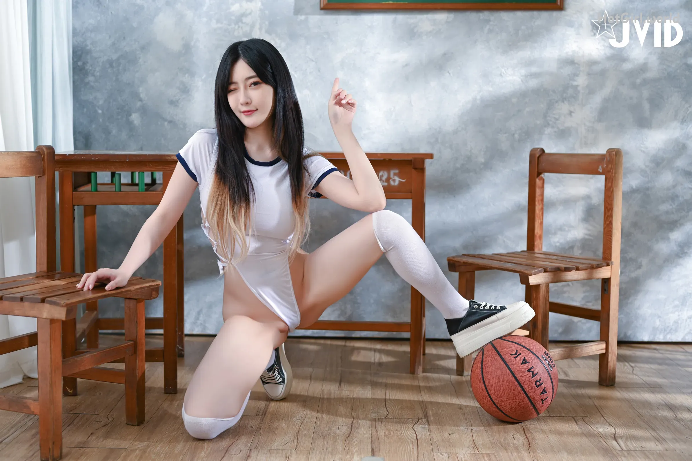 162_hotgirl.world.webp