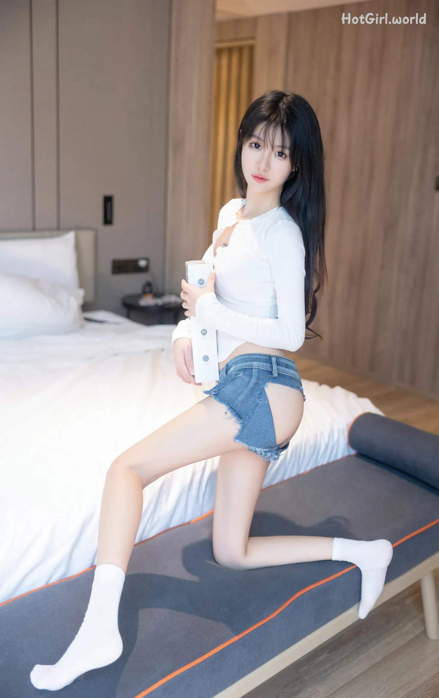 083_hotgirl.world.webp