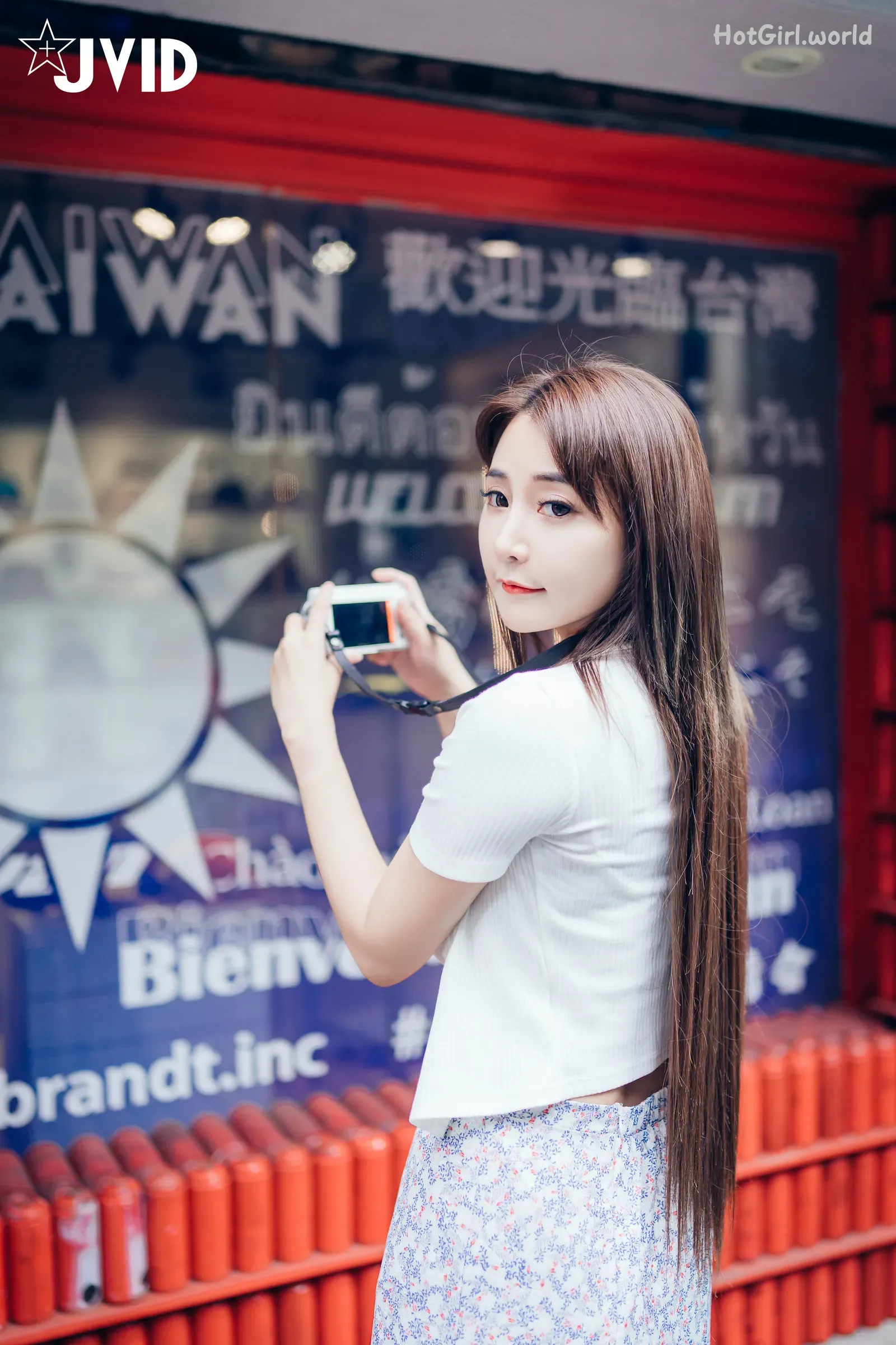 106_hotgirl.world.webp