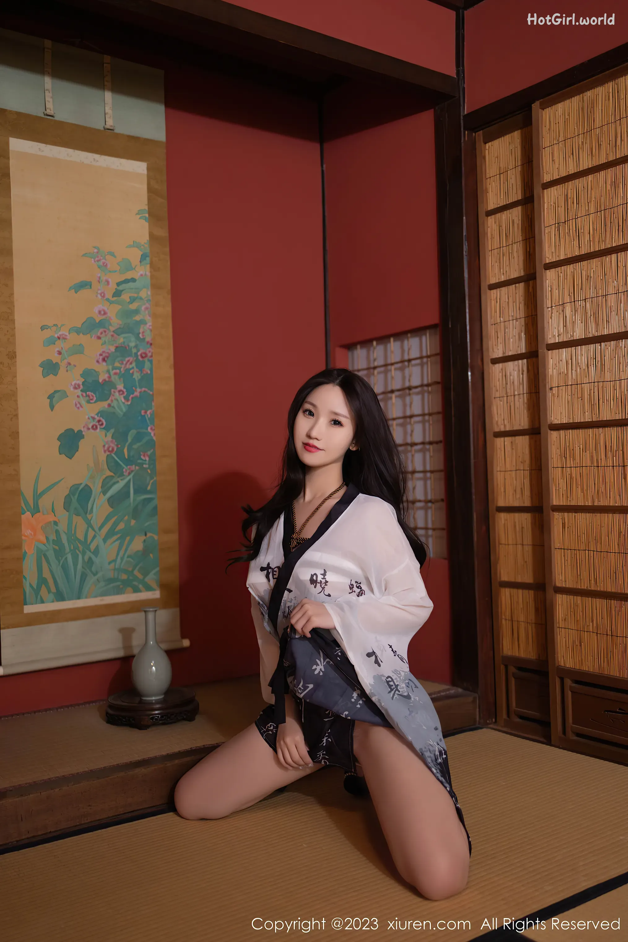 0001_hotgirl.world.webp