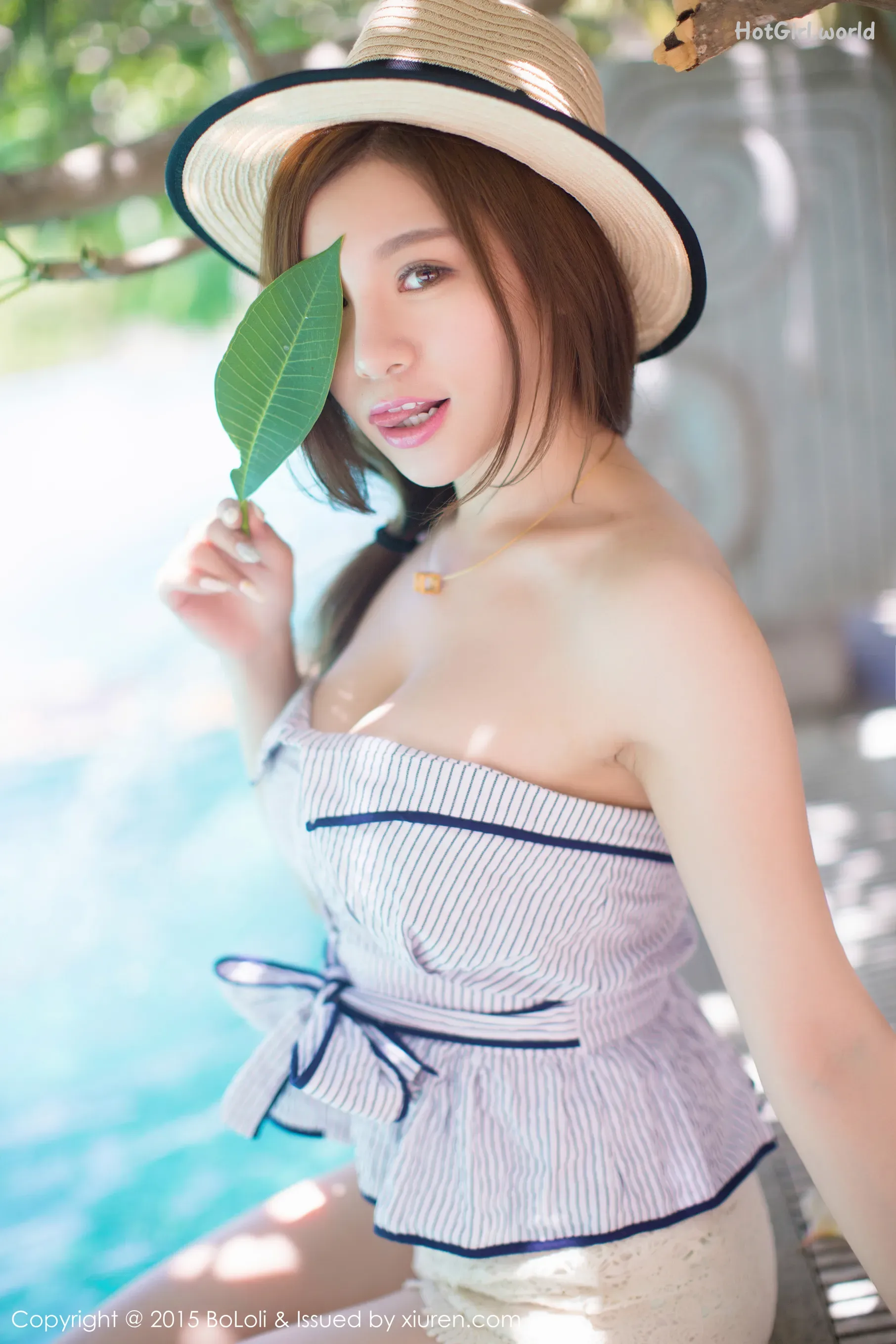 0045_hotgirl.world_hotgirl.world.webp