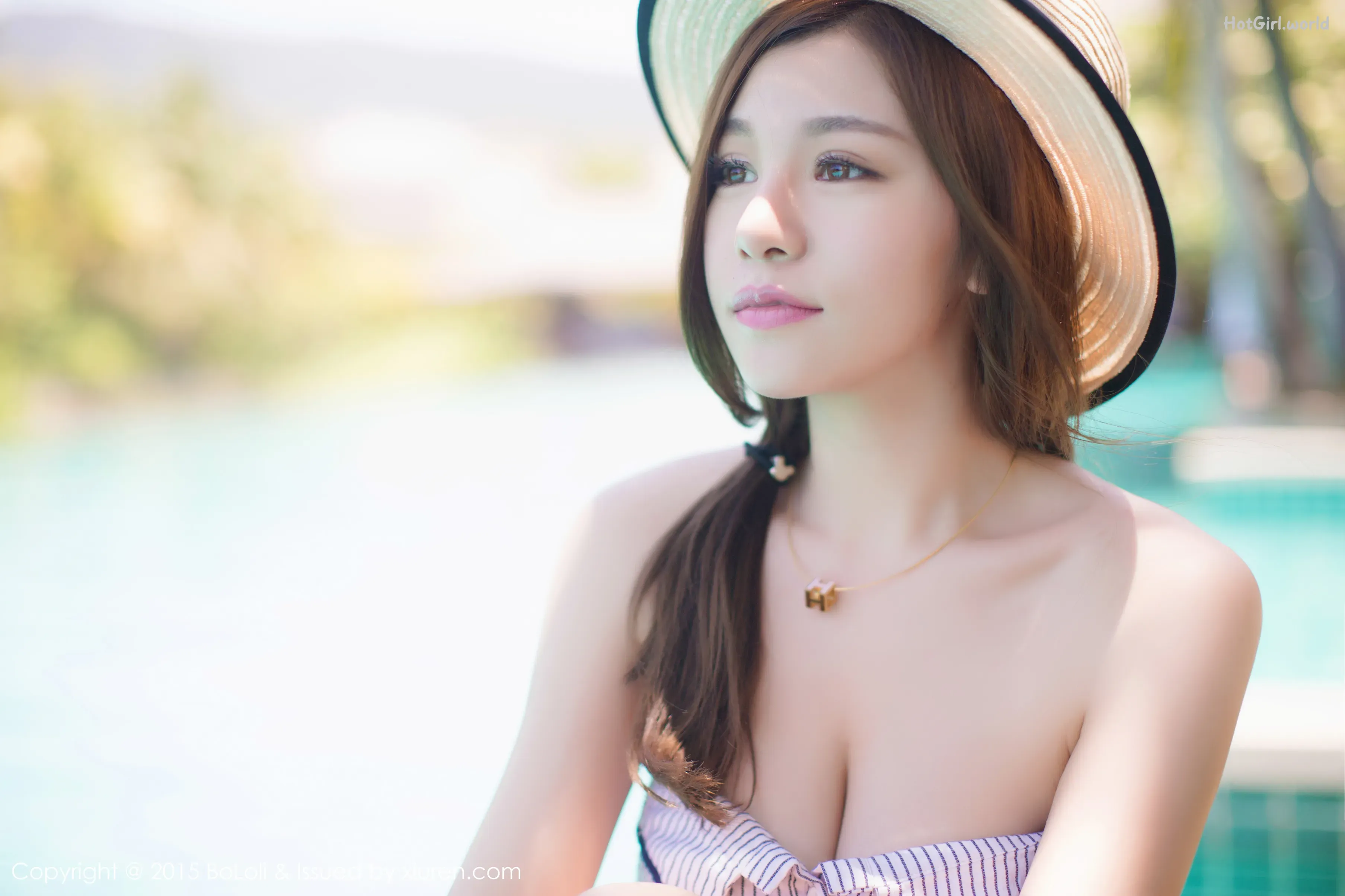0076_hotgirl.world_hotgirl.world.webp