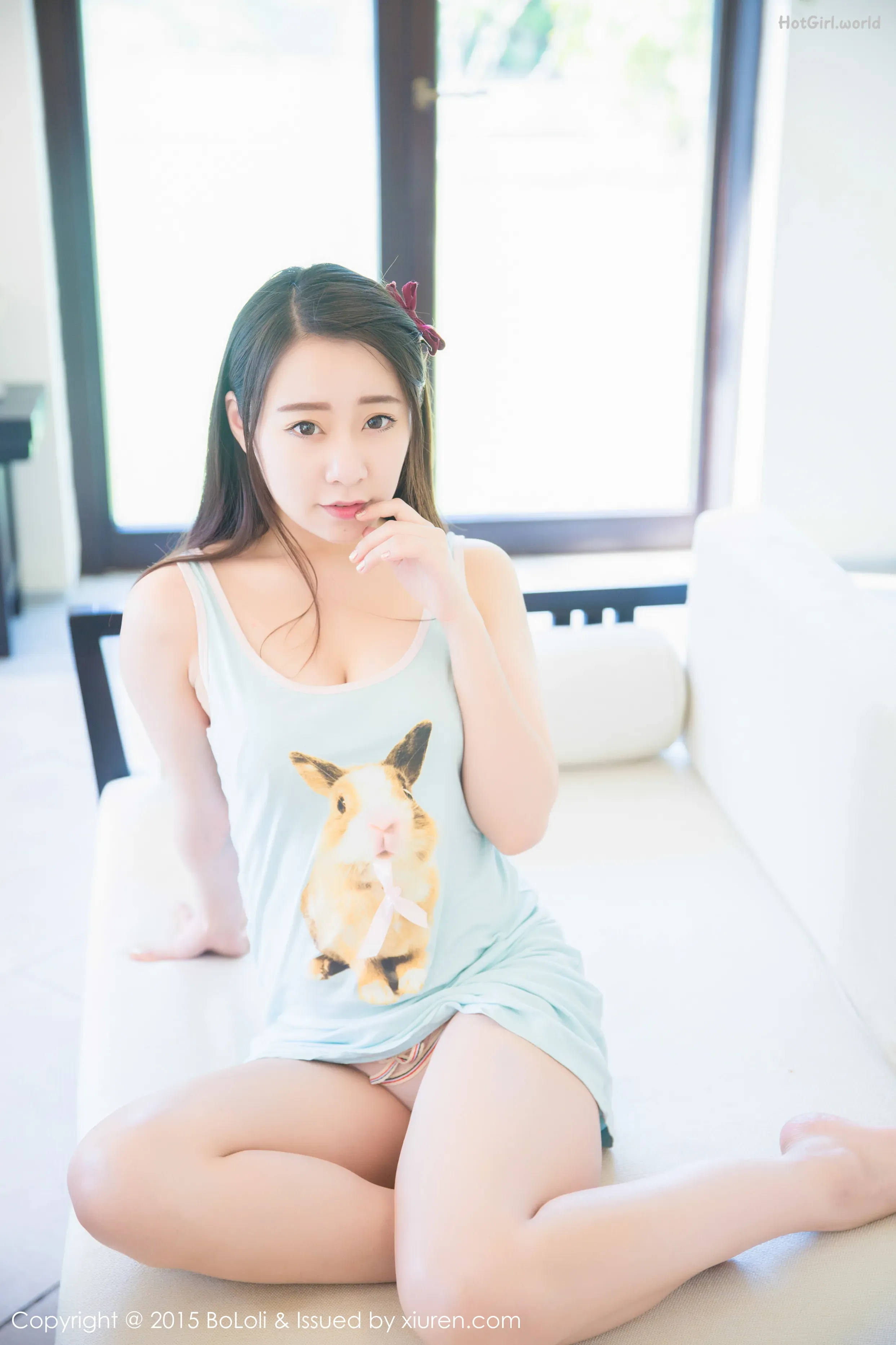 0004_hotgirl.world.webp